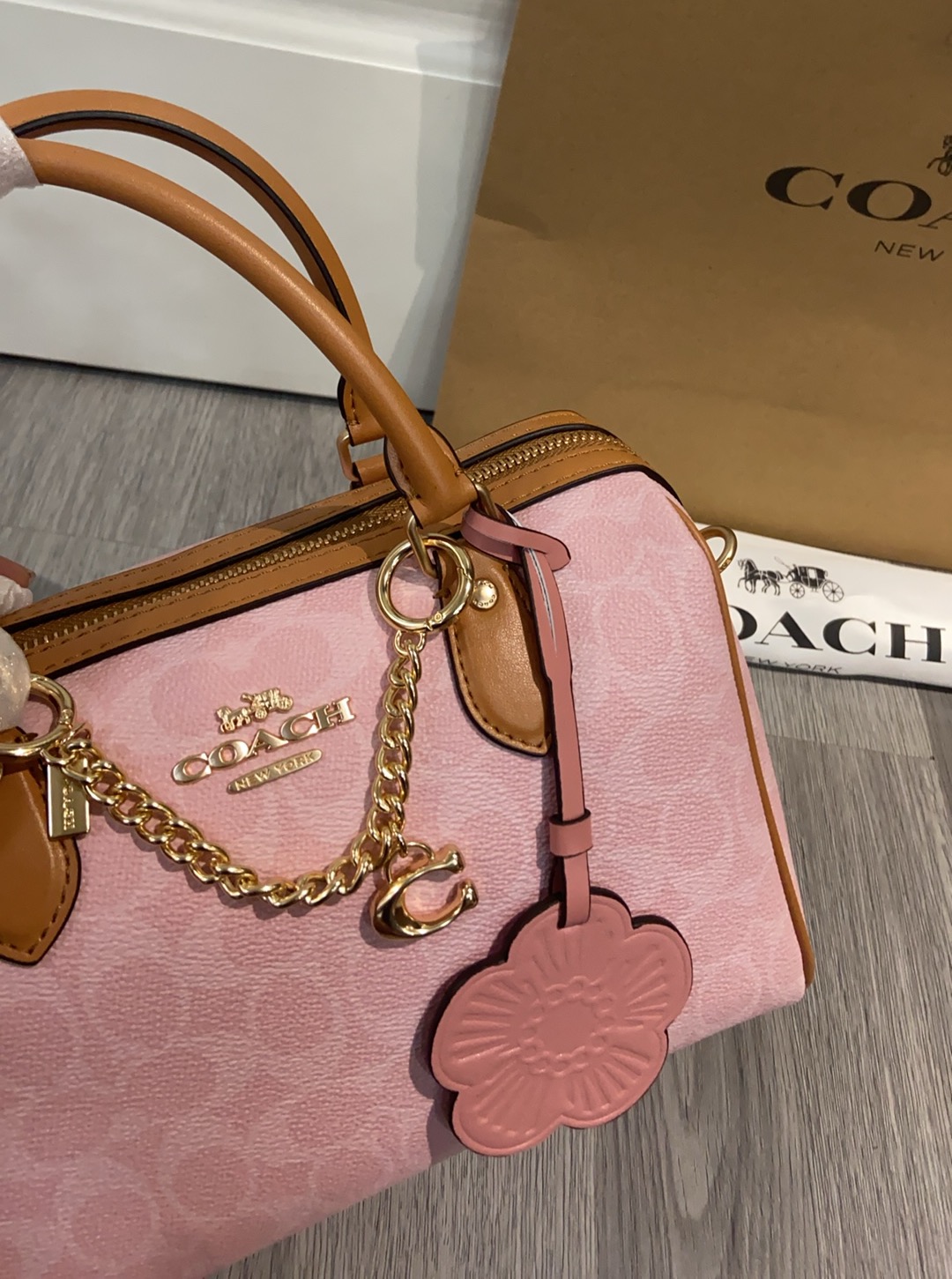 Coach COACH|新款樱花粉cea18