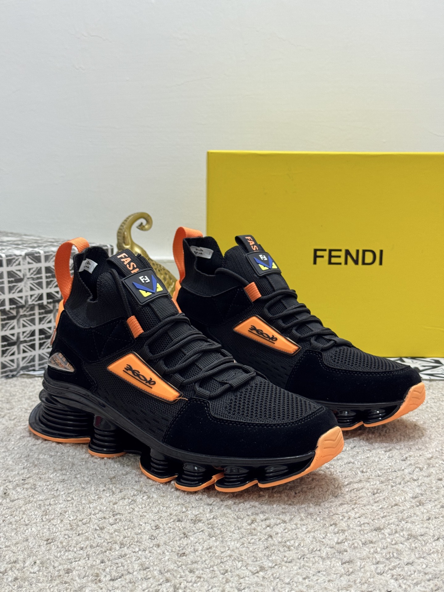 NO:350413,[Real price] Original order quality - Guqi!  The official website is launched globally. The upper is made of cowhide spliced ​​mesh, making walking more convenient and comfortable!  Exclusive new amazing work, with 11 replicas of quality compared to beauty [color]!  Create a fashionable personality to set off your uniqueness!  A must-have for trendy men! Classic Size38-44 (45 custom made, cowhide19860909【实价】原单品质-古奇！官网全球首发 鞋面采用牛皮拼接网布,让行走更加便捷舒适！独家新款惊世之作,质量相比美的11复刻[色]！打造时尚个性衬托你的与众不同！潮男必备!经典Size38-44（45定做,,cowhide,Men's shoes