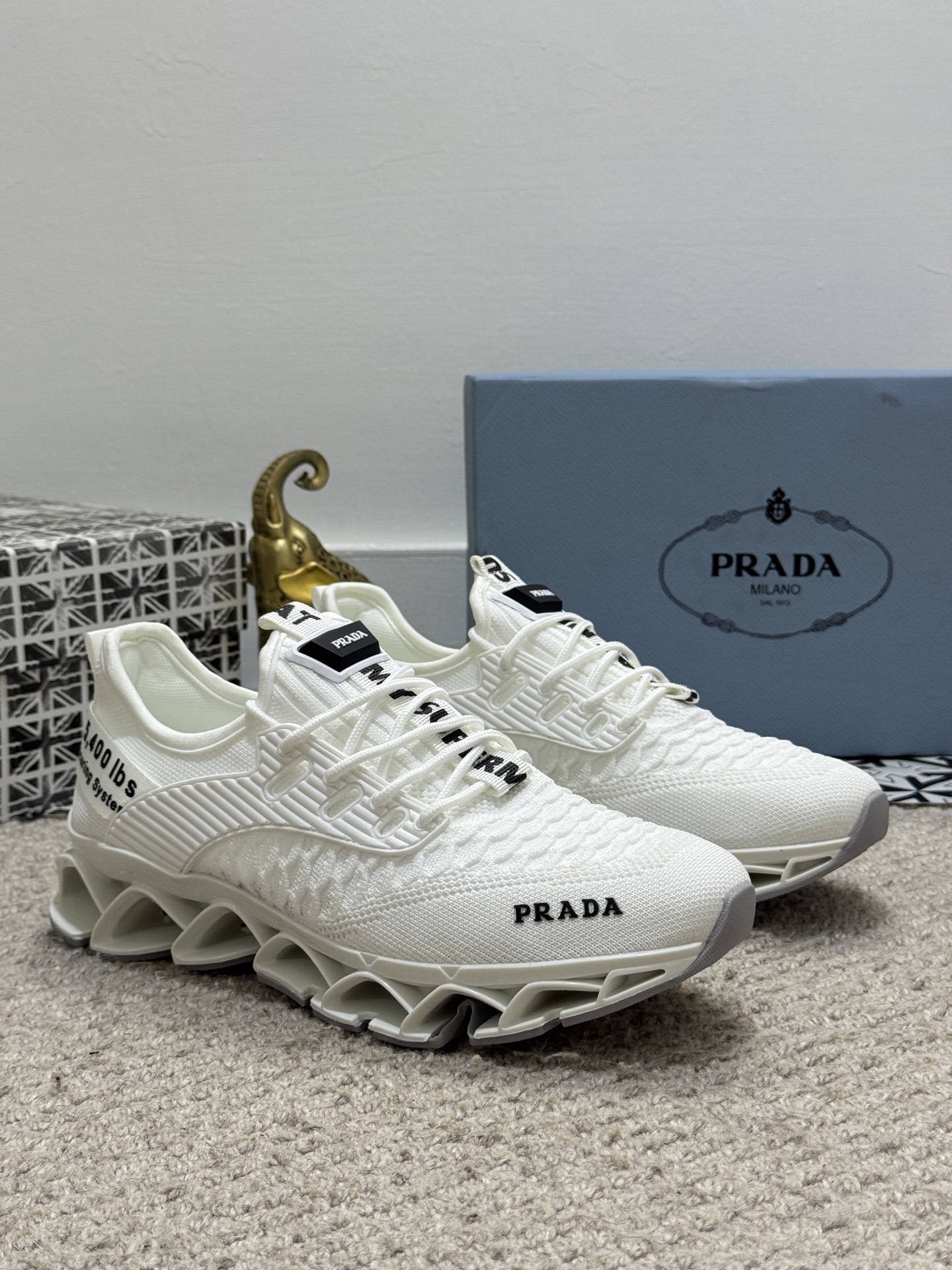 NO:350428,[Real price] Original single quality - Prada - top purchasing agent, new style for men's counter, original configuration, imported Italian original fly-woven fabric, original sole, special original sole, super comfortable, original order goods, high quality, 2 colors available, you can enter and exit the counter at will. Welcome to compare. Size38-44 