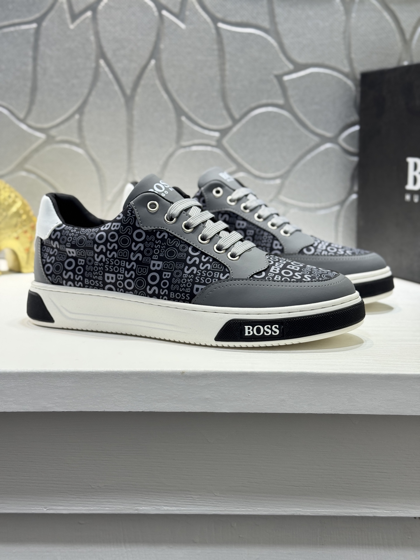 NO:345170,[Real price] Original single quality - BoSS!  The official website is the first global release. The upper is made of Italian high-end cowhide and the top European ~ sheepskin lining, making walking more convenient and comfortable!  Exclusive new amazing work, beautiful 11 ​​replica [color] compared to the official quality!  Create a fashionable personality to set off your uniqueness!  A must-have for trendy men! Classic Size38-44 (45 customization), cowhide, sheepskin19860909【实价】原单品质-BoSS！官网全球首发 鞋面采用意大利高端牛皮,欧洲顶级~羊皮内里制作,让行走更加便捷舒适！独家新款惊世之作,与官方的质量相比美的11复刻[色]！打造时尚个性衬托你的与众不同！潮男必备!经典Size38-44（45定制）,,cowhide,sheepskin,Men's shoes