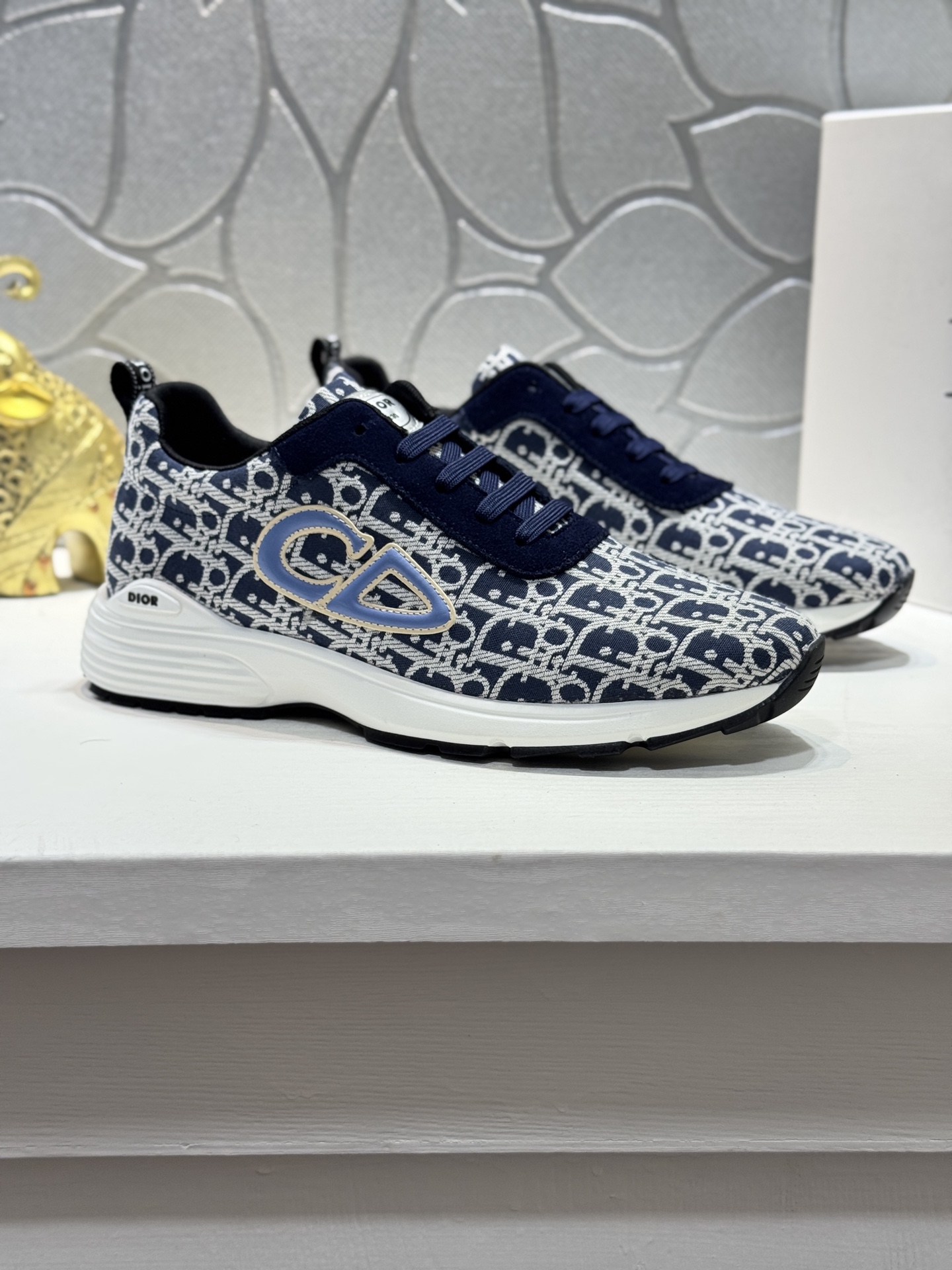 NO:353823,【Actual price】Original order quality!  Dior Christan Dior (Dior) hit [New] Top purchasing agent for men's HK counters are available simultaneously. The original sole is specially supplied with original sole, the exclusive movable molding sole is super comfortable, the original heel is single, the high-quality multi-color splicing design is exquisite and delicate, unique, the details of the inner lining of the upper canvas splicing mesh determine the quality, we only make shoes with our hearts, and you can enter and exit the counter at will. Welcome to compare Size38-44 (45 customization, dior, dior19860909【实价】原单品质！迪奥Christan Dior(迪奥)爆款【新款】顶级代购男士HK专柜同步发售.鞋底原厂特供原版底,独家活动成型底超级舒适,原厂跟单货,高品质多色拼接设计做工精致细腻,独一无二, 鞋面帆布拼接网布内里细节决定品质、我们只为用心做好鞋,可随意进出专柜,欢迎对比Size38-44（45定制,,dior,dior,Men's shoes