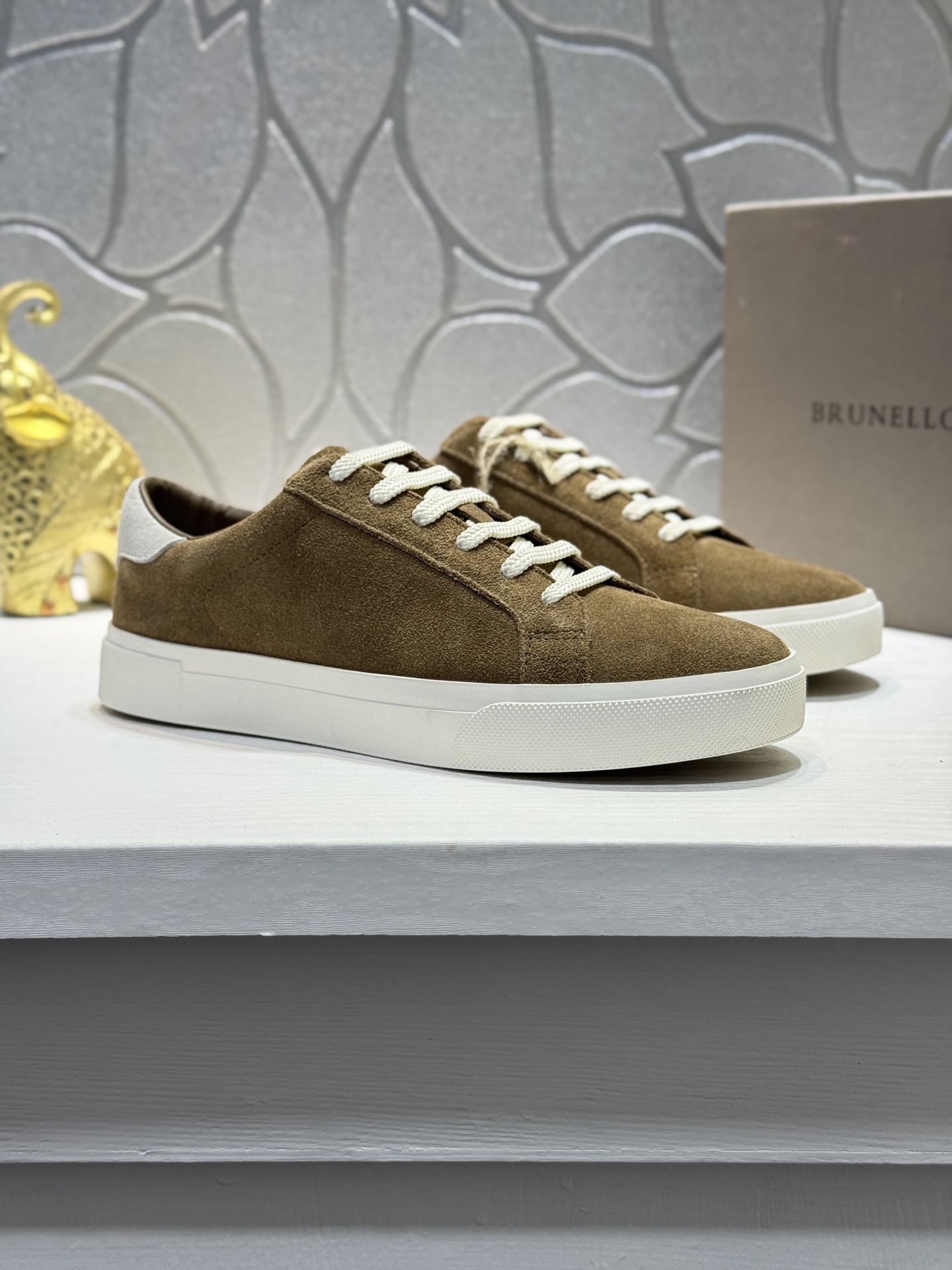 NO:620177,[Actual price] BC - [Brunello Cucinelli] Brunello Cucinelli - high-end quality original casual men's shoes, frosted cowhide upper, sheepskin lining, outsole ultra-light suede cowhide water platform, rubber molded outsole, ultra-high quality control, fine workmanship highlighted (high-end, extravagance, grade) Size 38-44 (45 custom-made,, brunello cucinelli, cowhide, sheepskin19860909【实价】BC-【 Brunello Cucinelli】布鲁内洛·库奇内利 -高端品质 原单休闲男鞋,鞋面磨砂牛皮,羊皮内里,大底超轻反绒牛皮包水台·橡胶成型大底,超高品控·做工精细凸显(高端·贵气·档次)Size 38-44（45定做,,brunello cucinelli,cowhide,sheepskin,Men's shoes