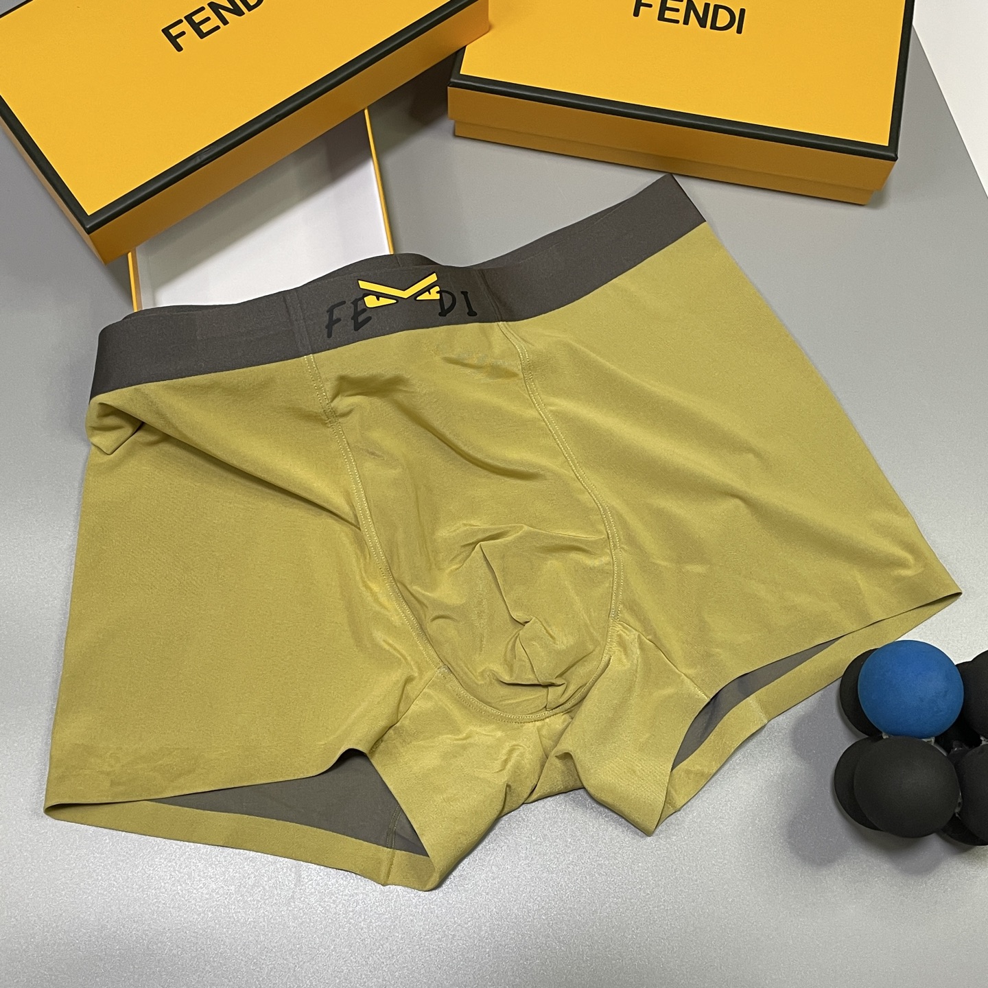 🔥🔥🔥新品！芬迪男士内裤！ 外贸公司合作订单，经典立体硅胶logo印标 轻薄透设计，采用进口冰丝轻薄透气