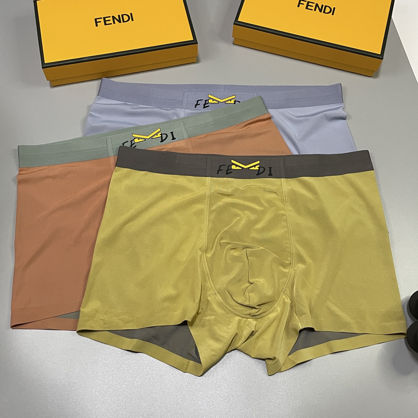 🔥🔥🔥新品！芬迪男士内裤！ 外贸公司合作订单，经典立体硅胶logo印标 轻薄透设计，采用进口冰丝轻薄透气