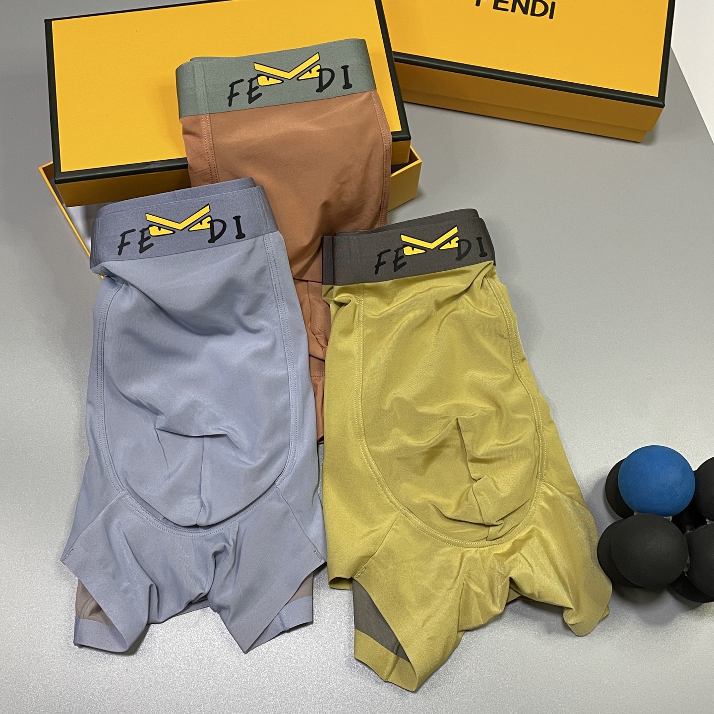 🔥🔥🔥新品！芬迪男士内裤！ 外贸公司合作订单，经典立体硅胶logo印标 轻薄透设计，采用进口冰丝轻薄透气