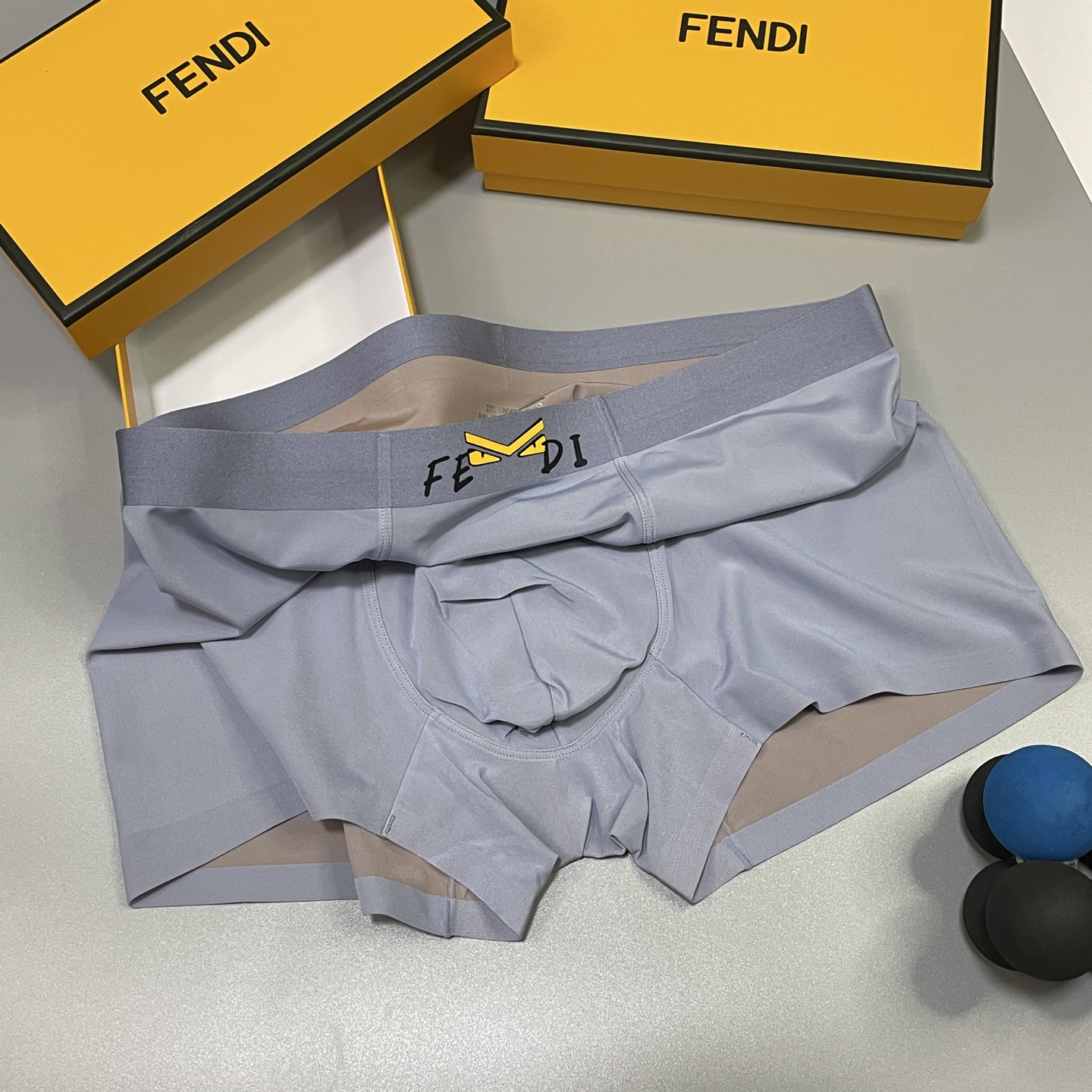 🔥🔥🔥新品！芬迪男士内裤！ 外贸公司合作订单，经典立体硅胶logo印标 轻薄透设计，采用进口冰丝轻薄透气