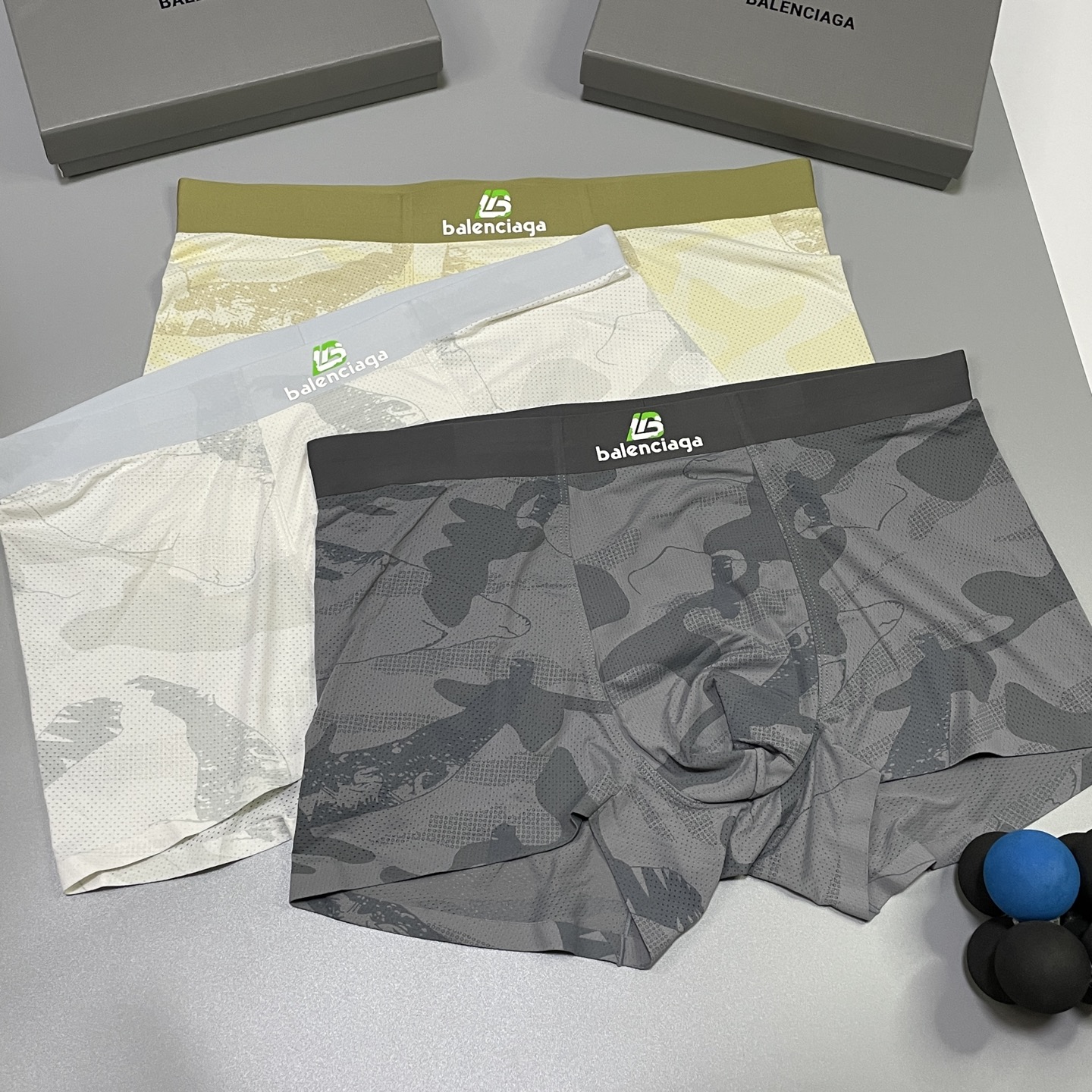🔥🔥🔥新品！巴黎世家时尚男士内裤！ 外贸公司合作订单，经典立体硅胶logo印标 轻薄透设计，采用进口轻薄