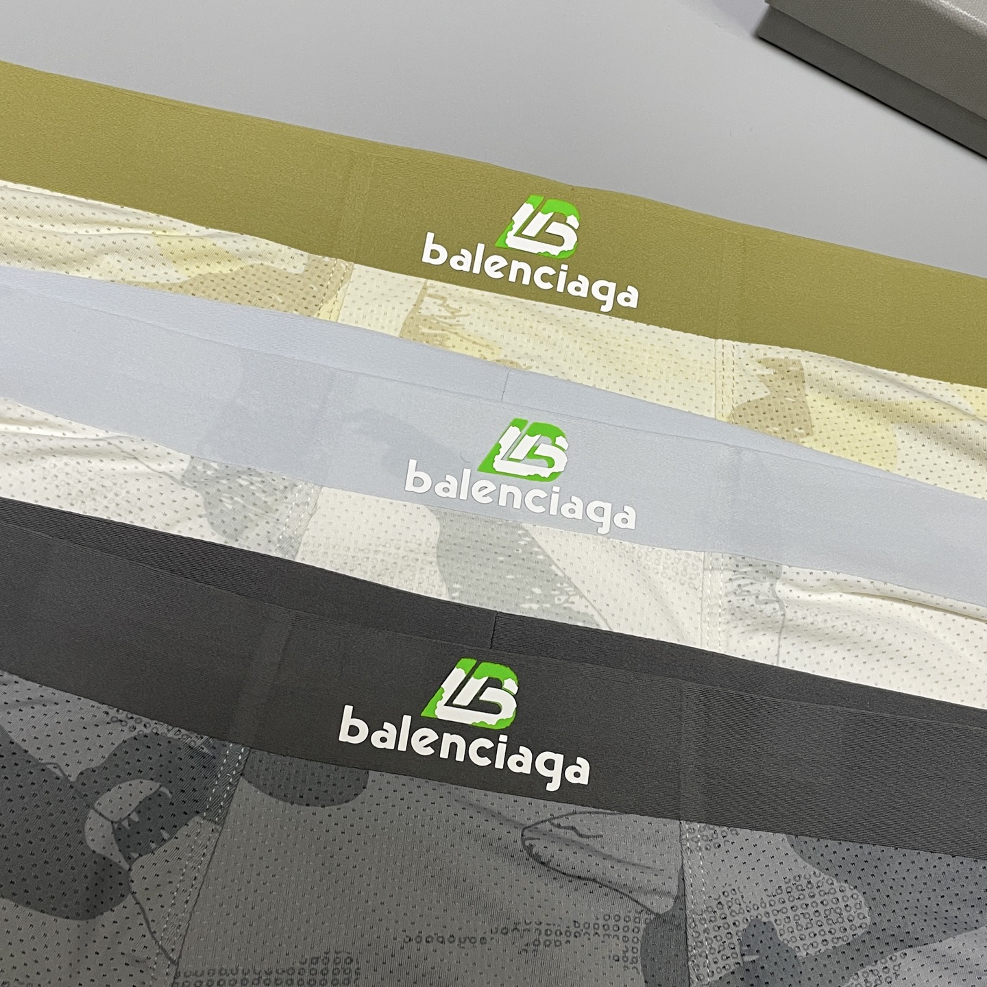 🔥🔥🔥新品！巴黎世家时尚男士内裤！ 外贸公司合作订单，经典立体硅胶logo印标 轻薄透设计，采用进口轻薄