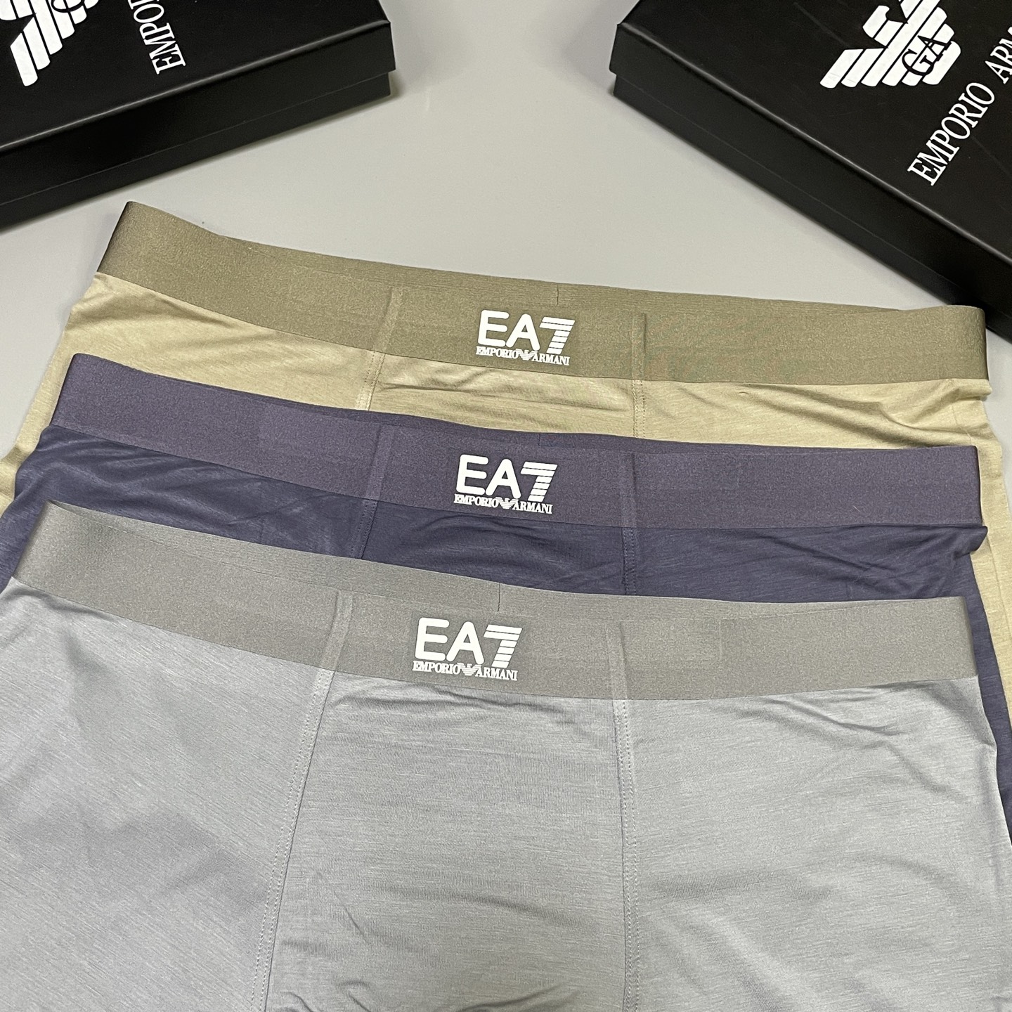 🔥🔥🔥新品！阿玛尼时尚男士内裤！ 外贸公司合作订单，经典立体硅胶logo印标 轻薄透设计，采用进口轻薄莫