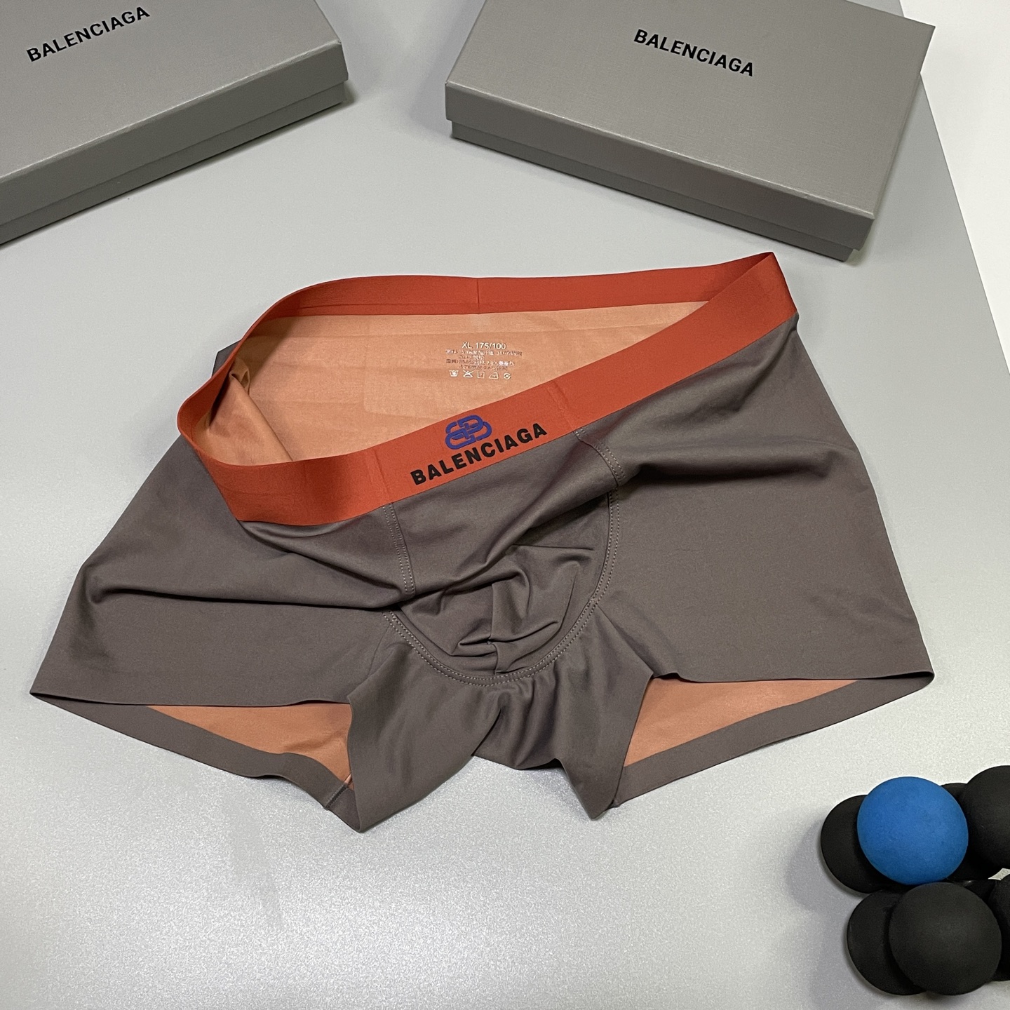 🔥🔥🔥专柜新品！巴黎世家时尚男士内裤！ 外贸公司合作订单，经典立体硅胶lougo印标，轻薄透设计，采用进