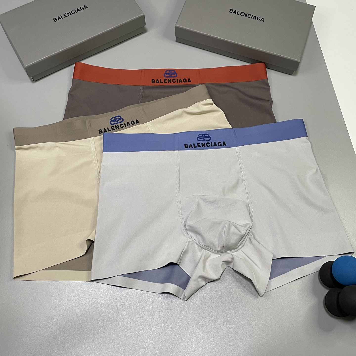 🔥🔥🔥专柜新品！巴黎世家时尚男士内裤！ 外贸公司合作订单，经典立体硅胶lougo印标，轻薄透设计，采用进