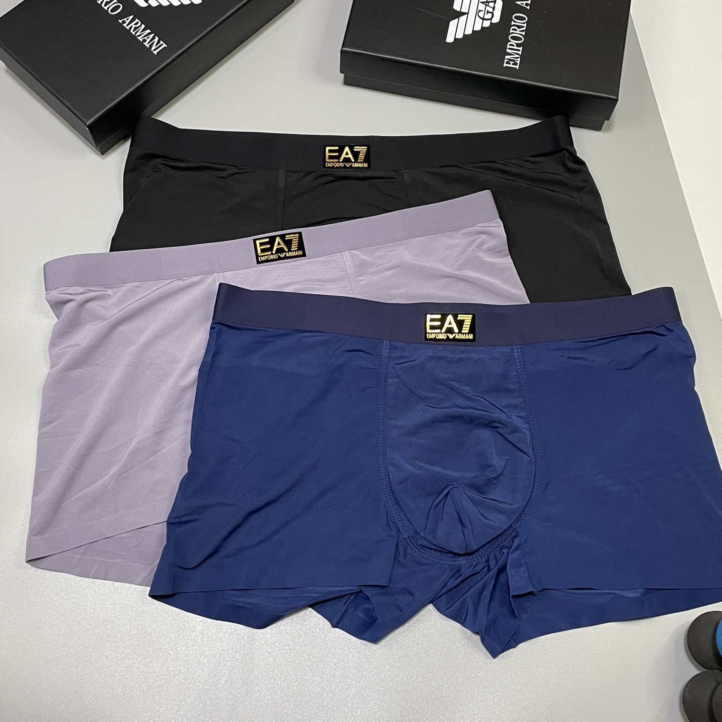 🔥🔥🔥新品！阿玛尼男士内裤！ 外贸公司合作订单，经典立体硅胶烫金logo印标 轻薄透设计，采用进口冰丝轻