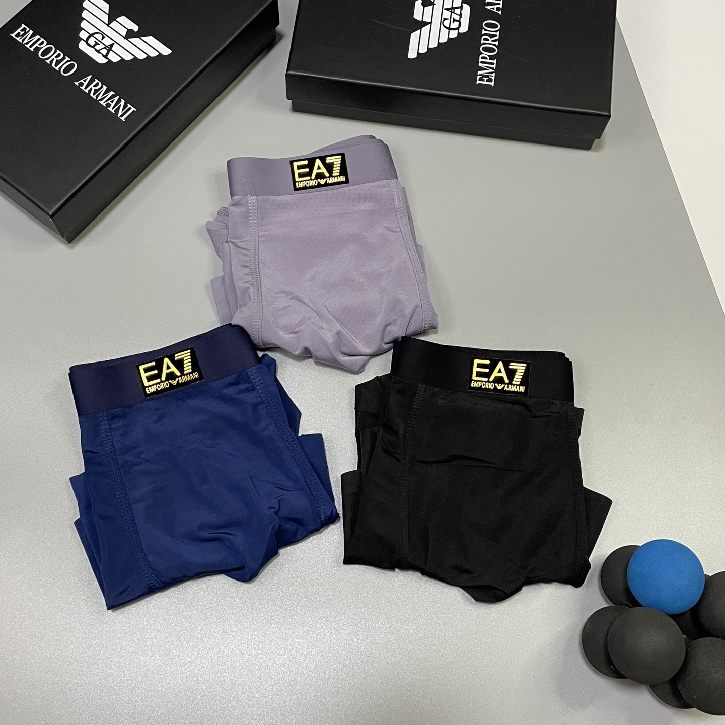 🔥🔥🔥新品！阿玛尼男士内裤！ 外贸公司合作订单，经典立体硅胶烫金logo印标 轻薄透设计，采用进口冰丝轻