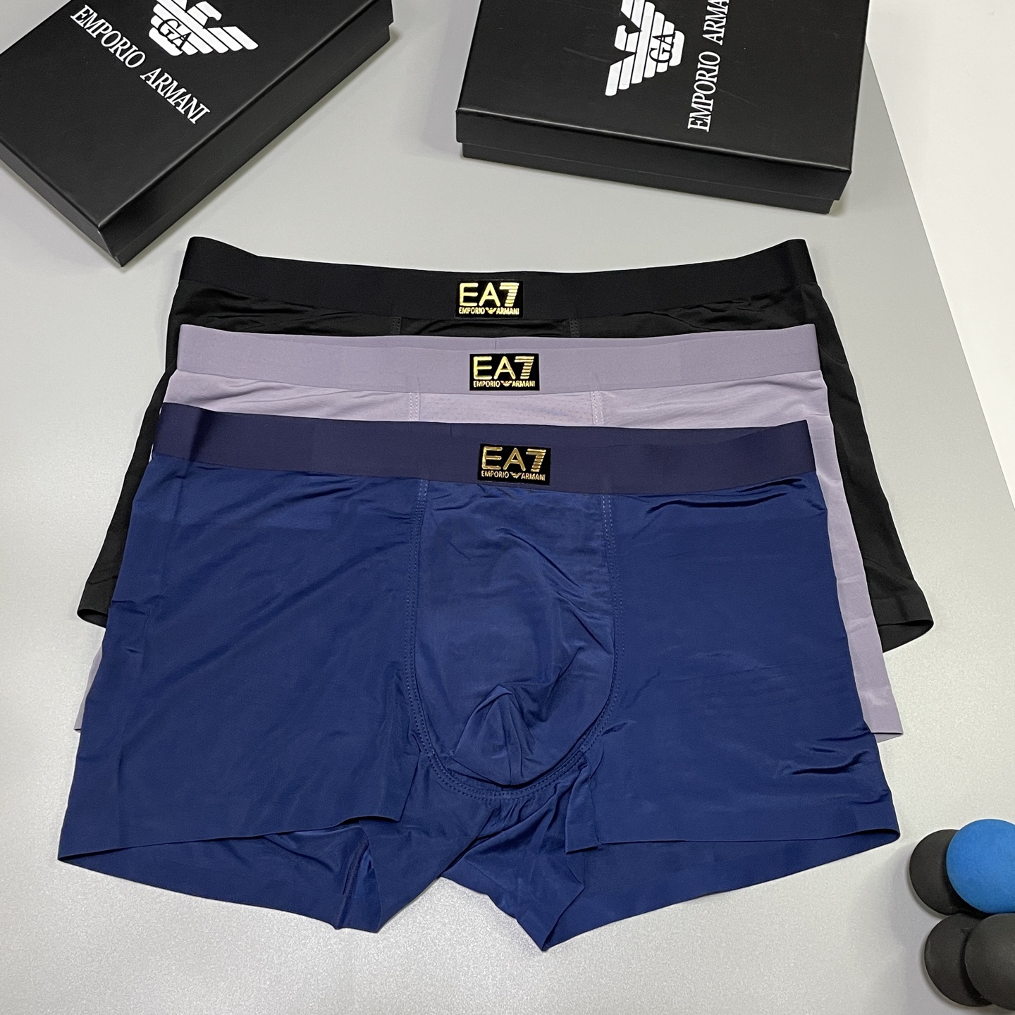 🔥🔥🔥新品！阿玛尼男士内裤！ 外贸公司合作订单，经典立体硅胶烫金logo印标 轻薄透设计，采用进口冰丝轻