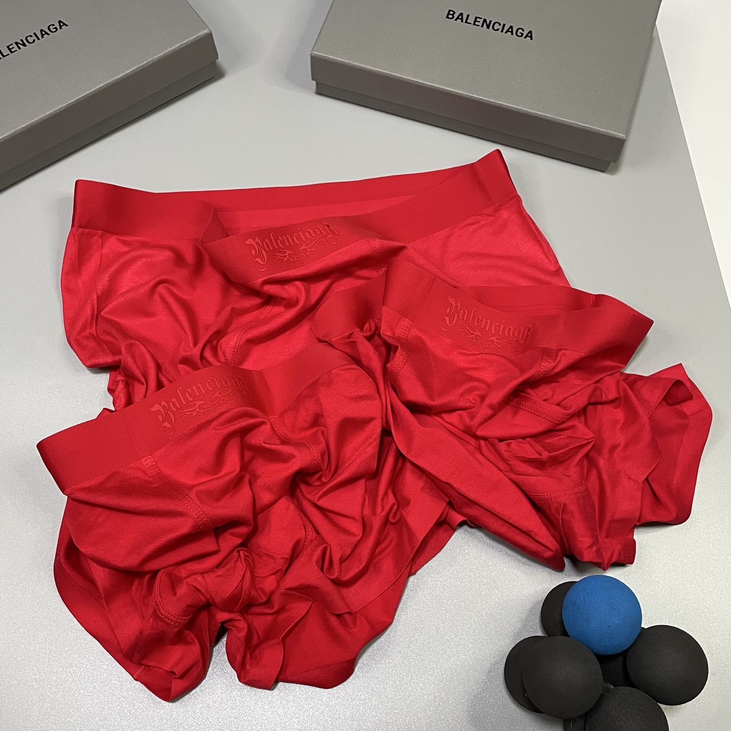 本命年 🔥🔥🔥新品！巴黎世家时尚男士内裤！ 外贸公司合作订单，经典立体硅胶logo印标 轻薄透设计，采用