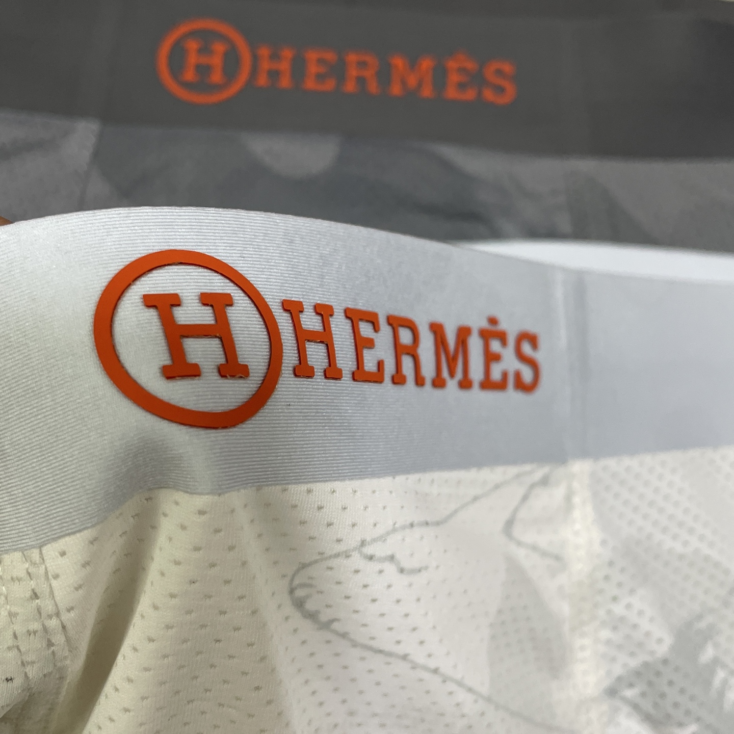 🔥🔥🔥新品！爱马仕男士内裤！ 外贸公司合作订单，经典立体硅胶logo印标 轻薄透设计，采用进口冰丝轻薄透