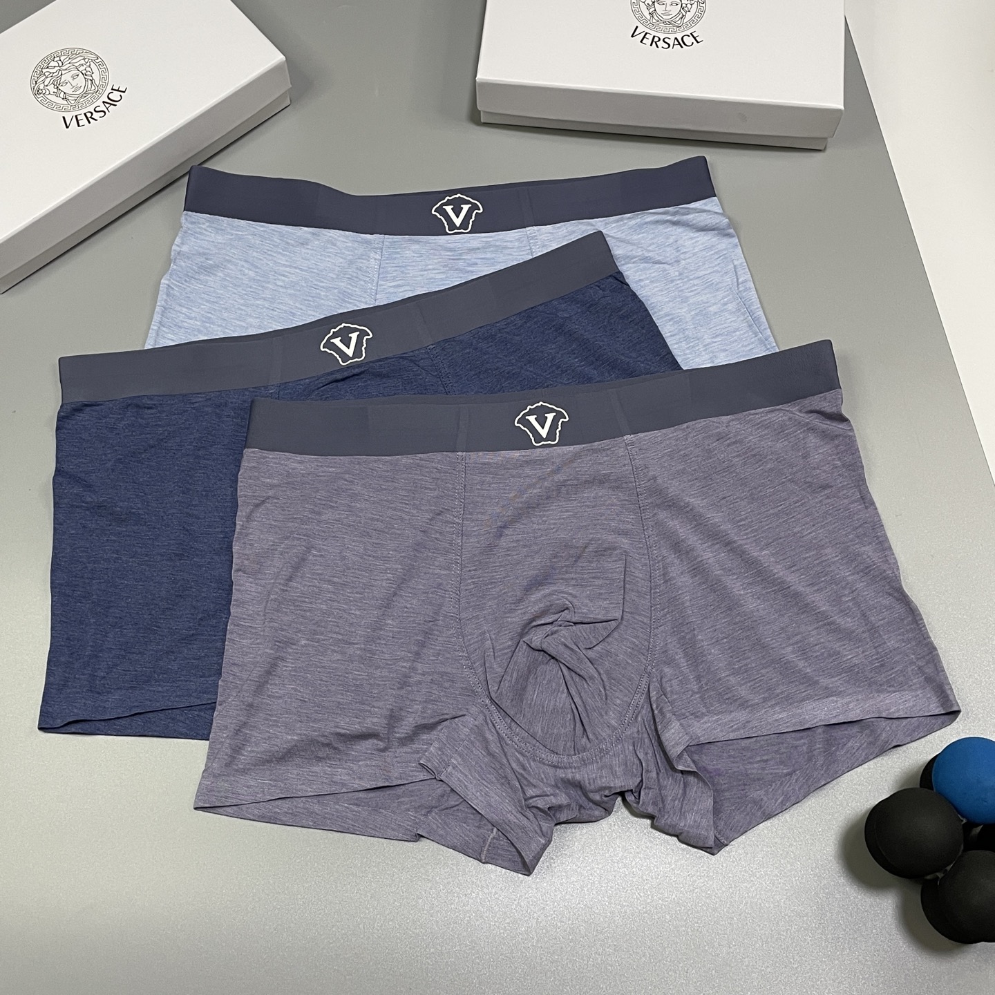 🔥🔥🔥新品！范思哲时尚男士内裤！ 外贸公司合作订单，经典立体硅胶logo印标 轻薄透设计，采用进口轻薄莫