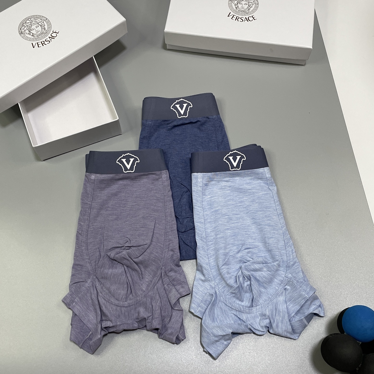 🔥🔥🔥新品！范思哲时尚男士内裤！ 外贸公司合作订单，经典立体硅胶logo印标 轻薄透设计，采用进口轻薄莫