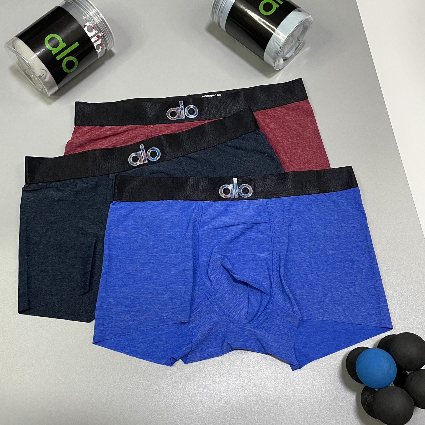 🔥🔥🔥新品 经典alo3D幻彩lougo设计，采用进口轻薄冰丝 轻薄透气丝滑 无痕裁剪 穿着无束缚感 触