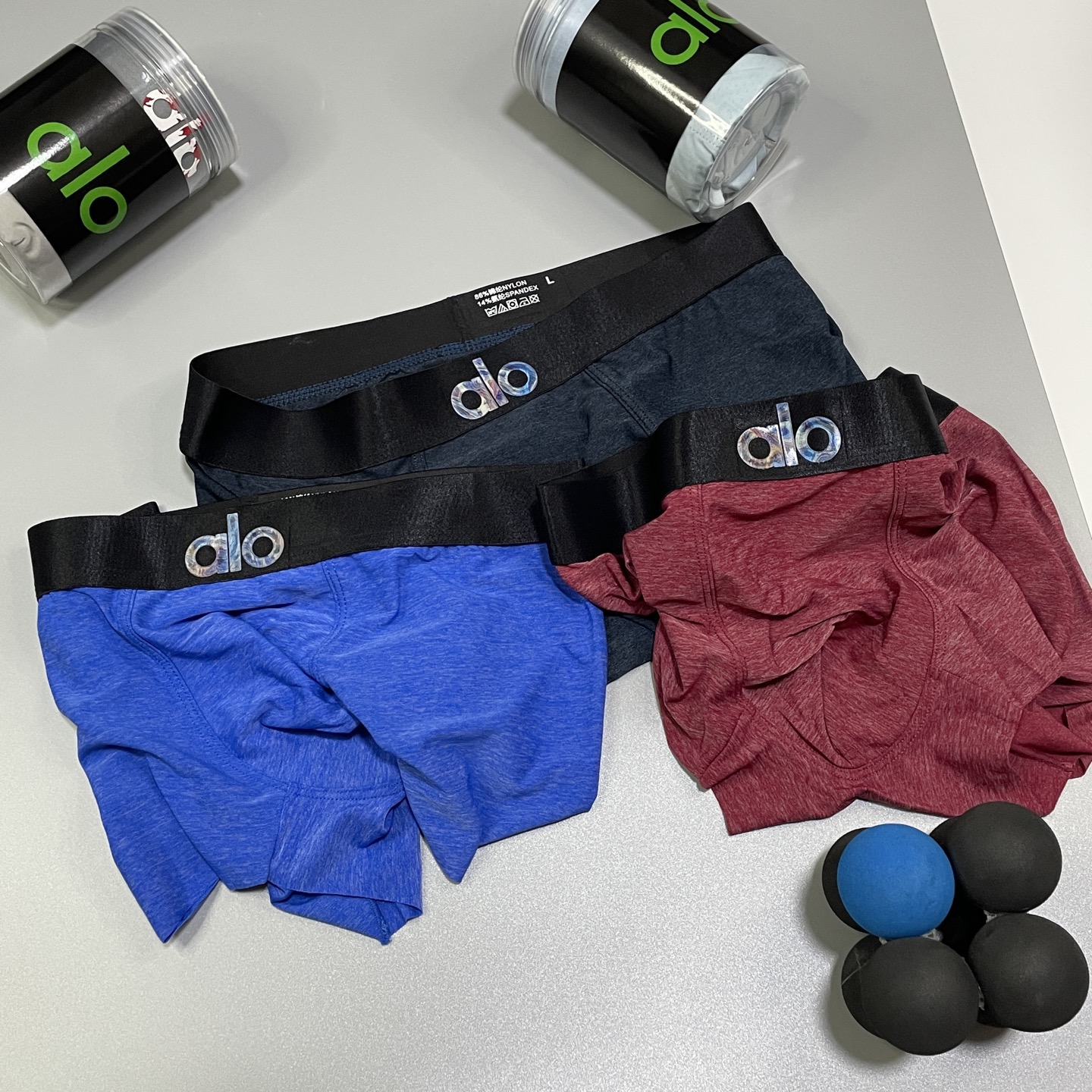 🔥🔥🔥新品 经典alo3D幻彩lougo设计，采用进口轻薄冰丝 轻薄透气丝滑 无痕裁剪 穿着无束缚感 触