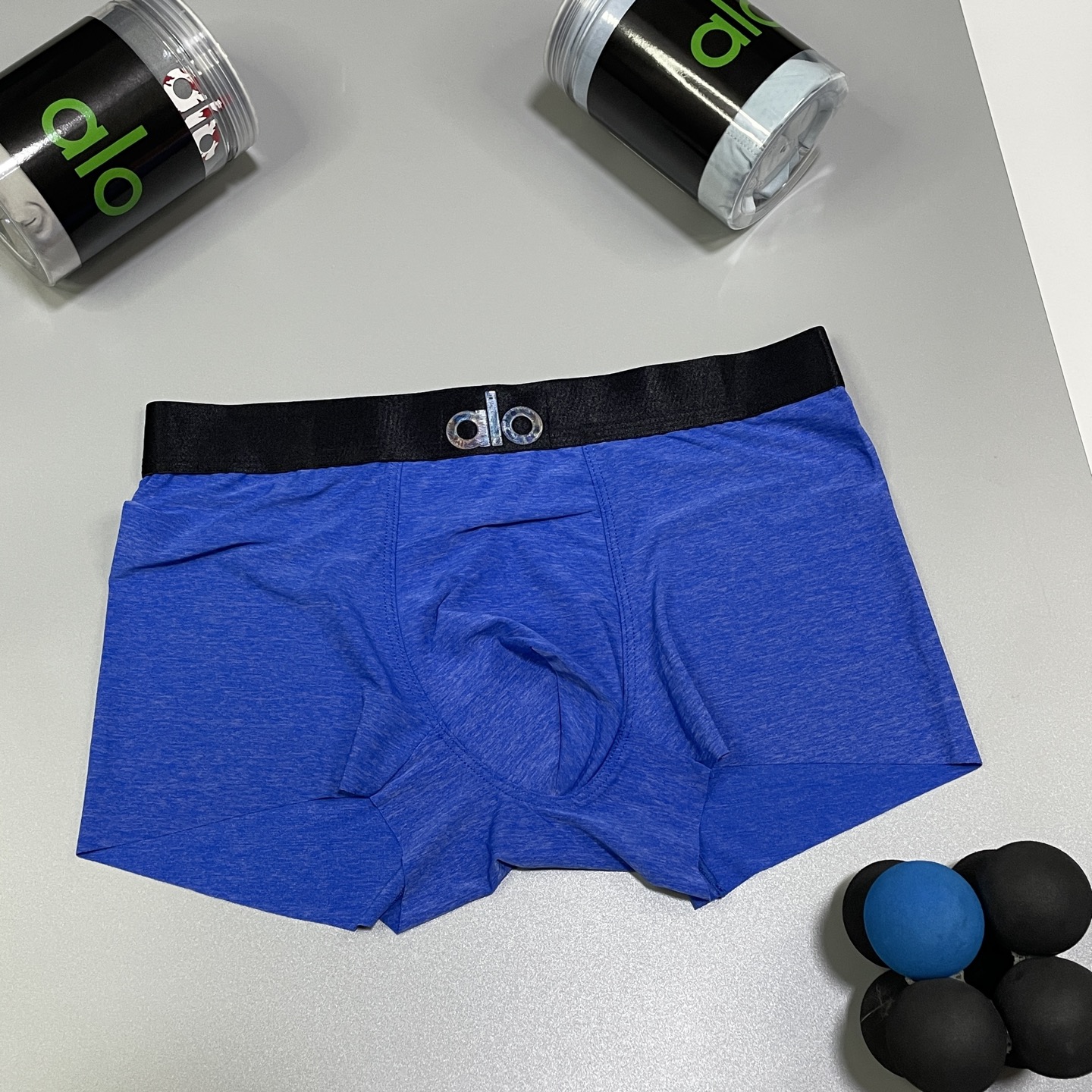 🔥🔥🔥新品 经典alo3D幻彩lougo设计，采用进口轻薄冰丝 轻薄透气丝滑 无痕裁剪 穿着无束缚感 触