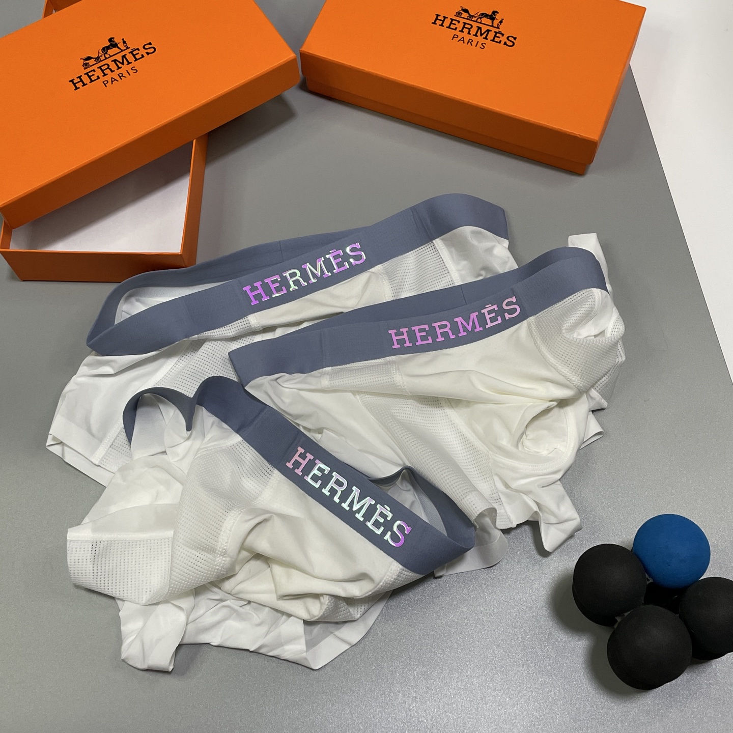🔥🔥🔥新品！爱马仕男士内裤！ 外贸公司合作订单，经典立体幻彩logo印标 轻薄透设计，采用进口冰丝轻薄透