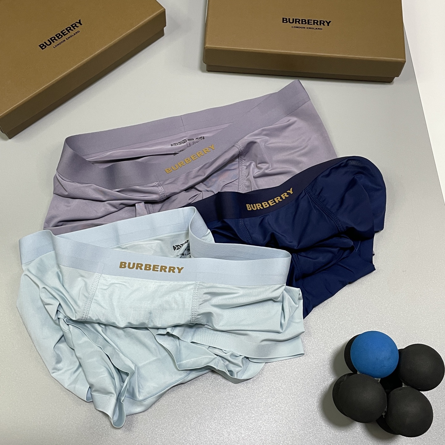 🔥🔥🔥新品！巴宝莉男士内裤！ 外贸公司合作订单，经典立体硅胶logo印标 轻薄透设计，采用进口冰丝轻薄透