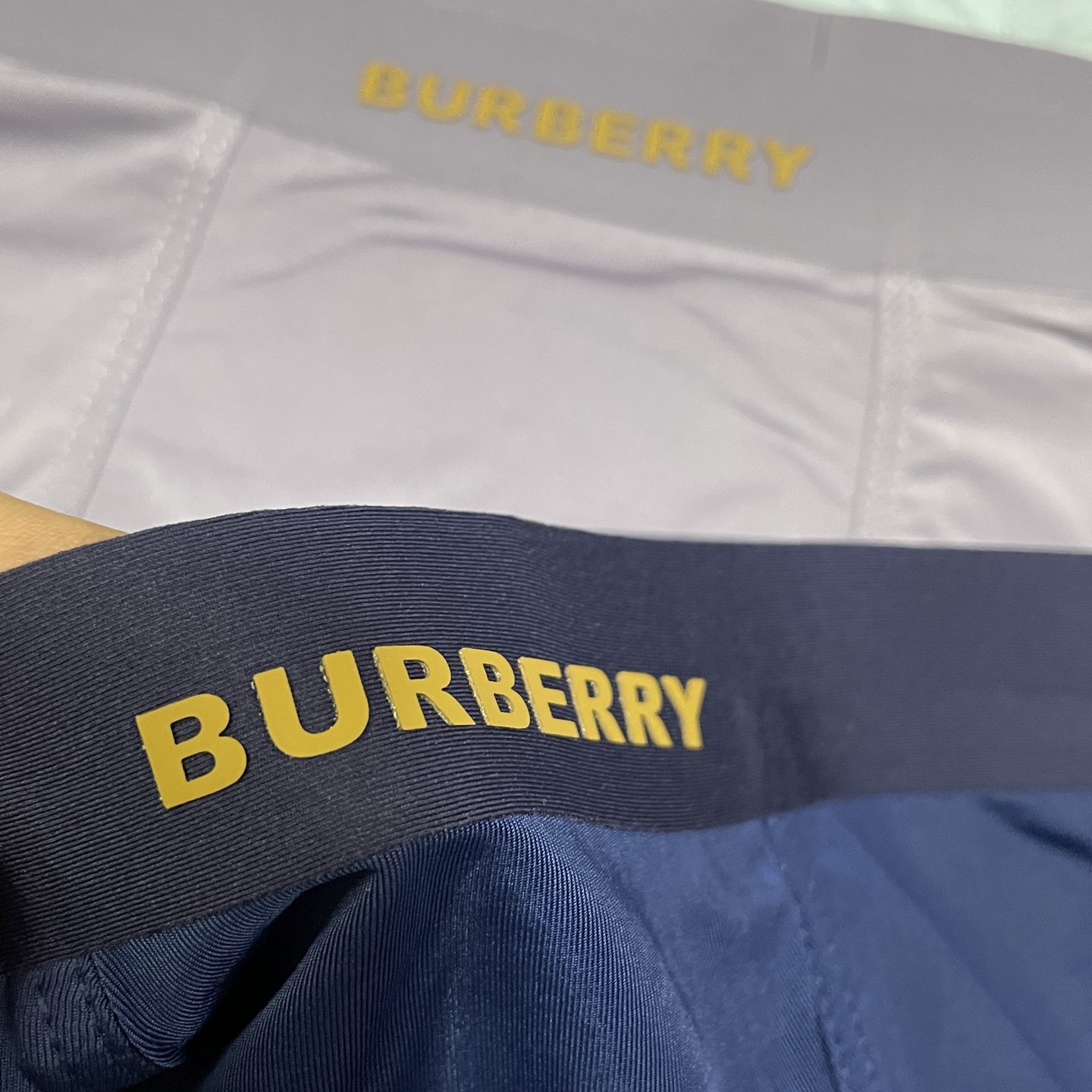 🔥🔥🔥新品！巴宝莉男士内裤！ 外贸公司合作订单，经典立体硅胶logo印标 轻薄透设计，采用进口冰丝轻薄透