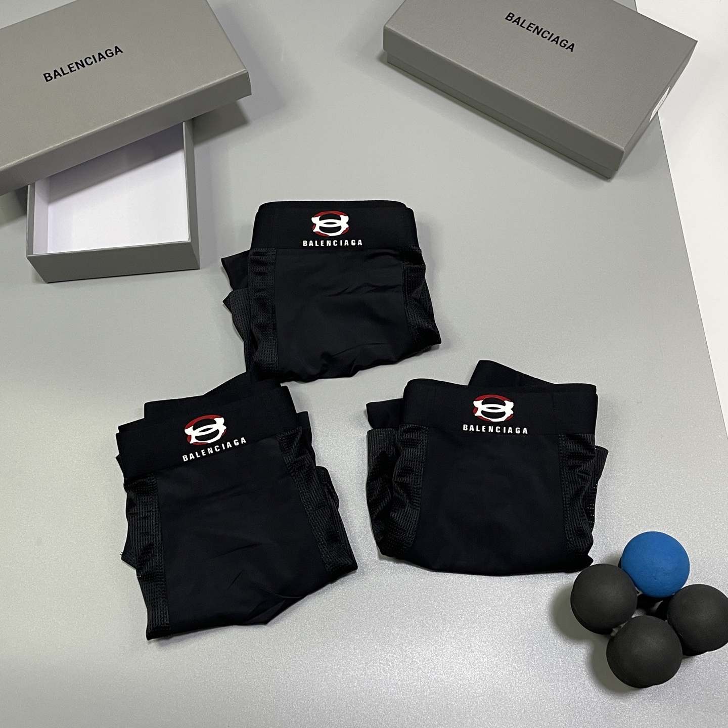 🔥🔥🔥新品！巴黎世家男士内裤！ 外贸公司合作订单，经典立体硅胶logo印标 轻薄透设计，采用进口双面冰丝