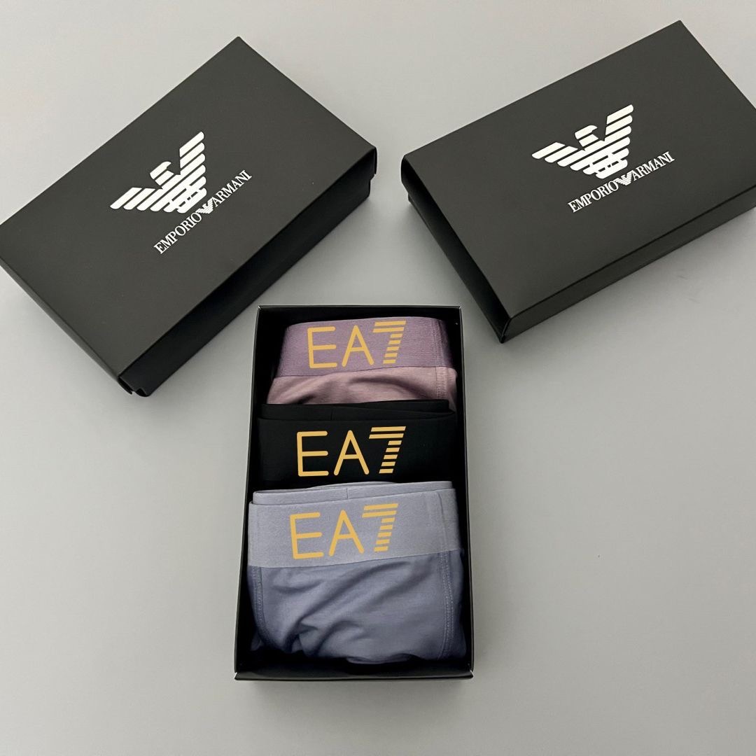 🔥🔥🔥新品！阿玛尼时尚男士内裤！ 外贸公司合作订单，经典logo印标 轻薄透设计，采用进口轻薄莫代尔轻薄