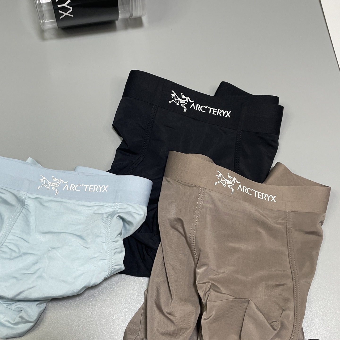 🔥🔥🔥 新品！始祖鸟男士内裤！ 外贸公司合作订单，经典立体硅胶logo印标 轻薄透设计，采用进口冰丝轻薄