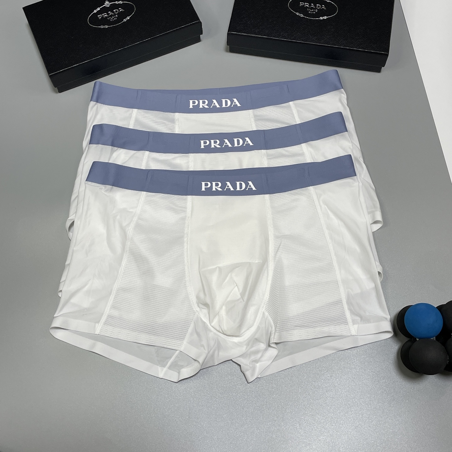 🔥🔥🔥新品！普拉达 男士内裤！ 外贸公司合作订单，经典立体硅胶logo印标 轻薄透设计，采用进口冰丝轻薄