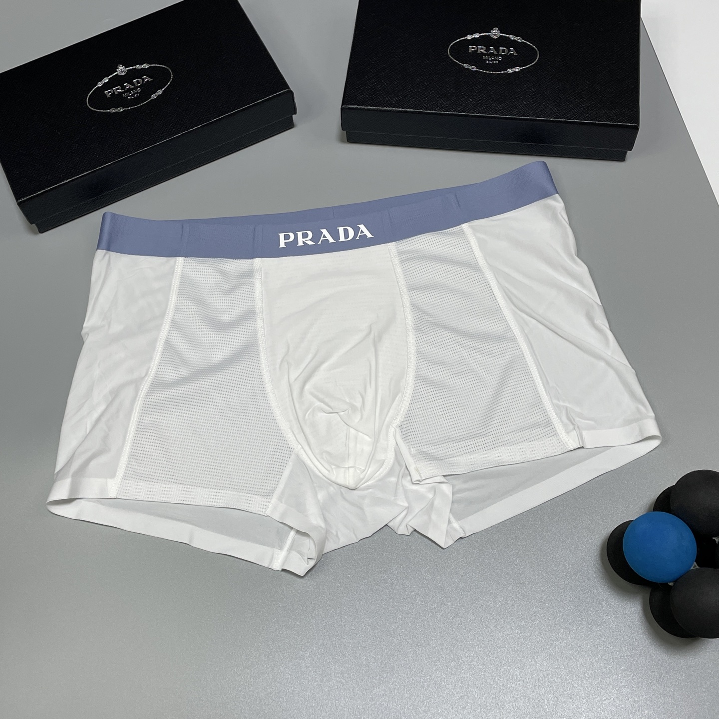 🔥🔥🔥新品！普拉达 男士内裤！ 外贸公司合作订单，经典立体硅胶logo印标 轻薄透设计，采用进口冰丝轻薄