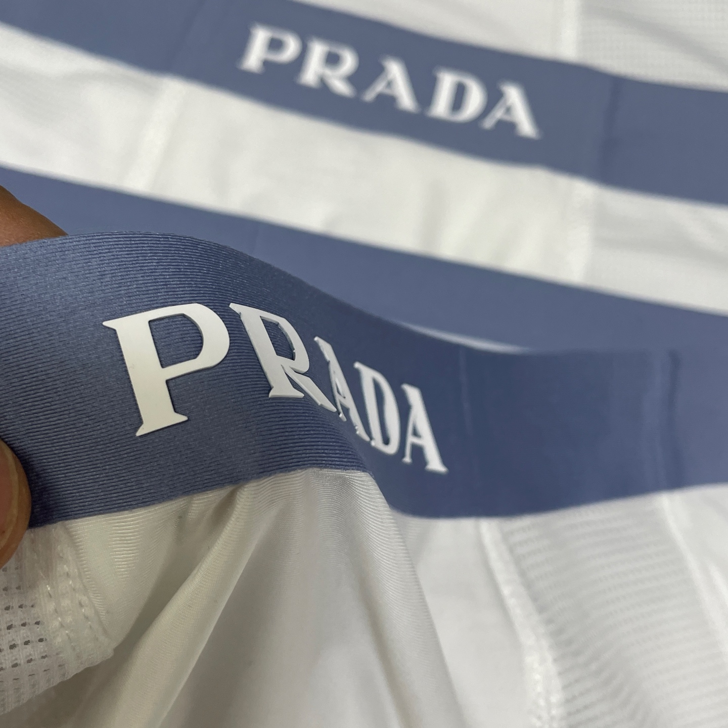 🔥🔥🔥新品！普拉达 男士内裤！ 外贸公司合作订单，经典立体硅胶logo印标 轻薄透设计，采用进口冰丝轻薄