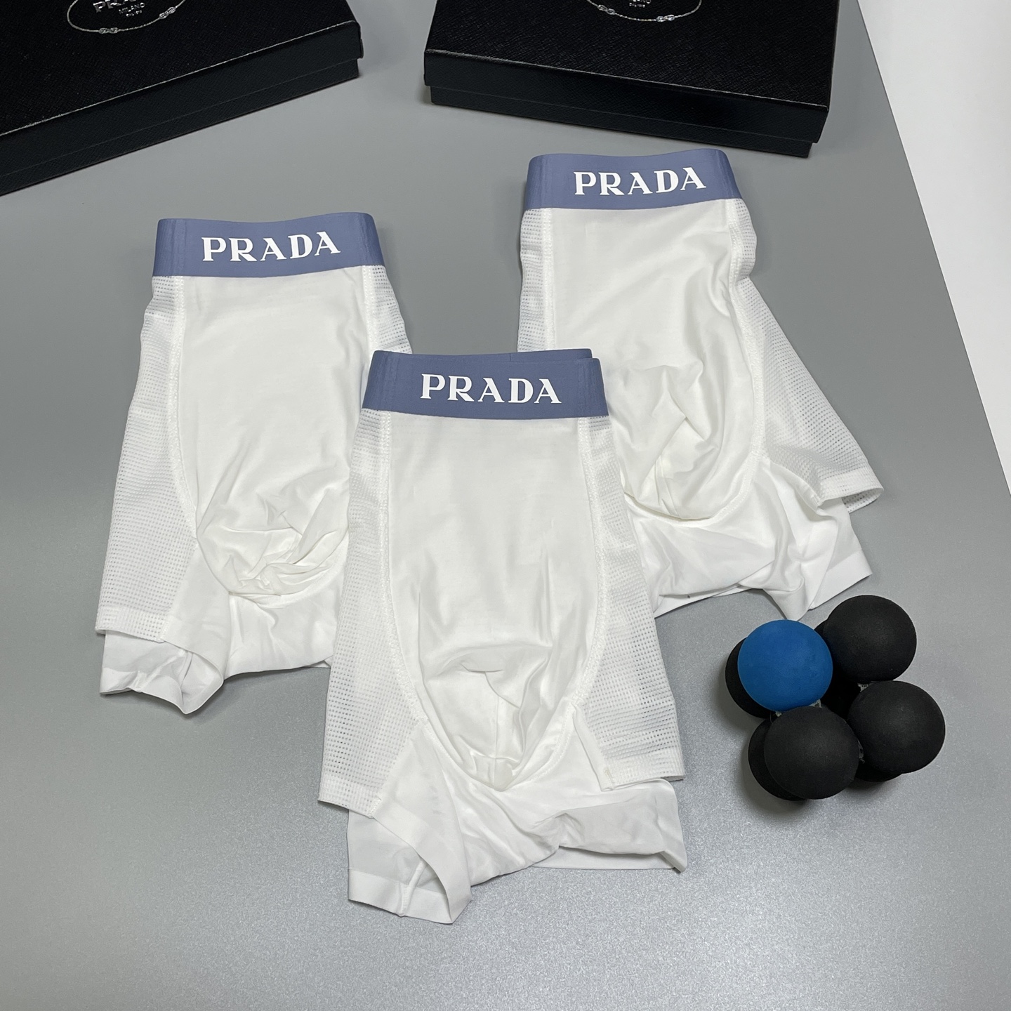 🔥🔥🔥新品！普拉达 男士内裤！ 外贸公司合作订单，经典立体硅胶logo印标 轻薄透设计，采用进口冰丝轻薄