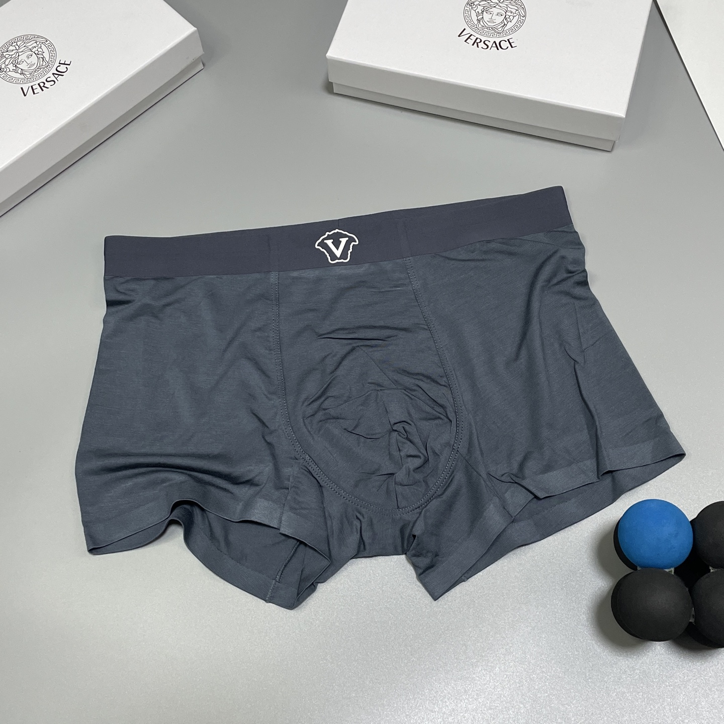 🔥🔥🔥新品！范思哲时尚男士内裤！ 外贸公司合作订单，经典立体硅胶logo印标 轻薄透设计，采用进口轻薄莫