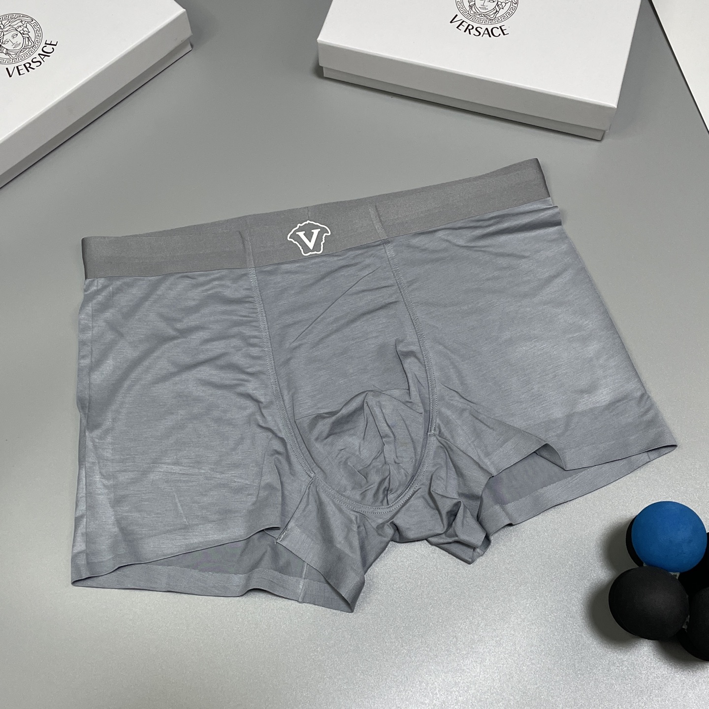 🔥🔥🔥新品！范思哲时尚男士内裤！ 外贸公司合作订单，经典立体硅胶logo印标 轻薄透设计，采用进口轻薄莫