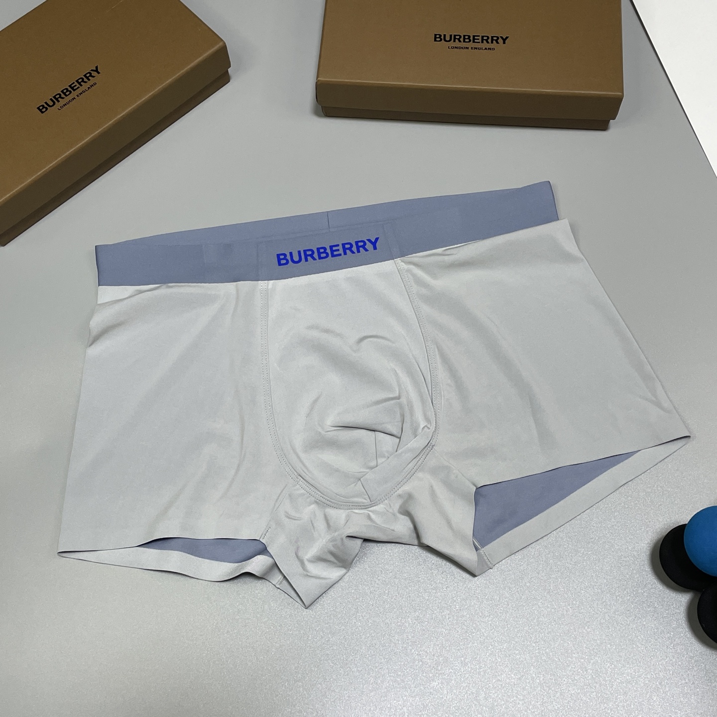 🔥🔥🔥专柜新品！巴宝莉时尚男士内裤！ 外贸公司合作订单，经典立体硅胶lougo印标，轻薄透设计，采用进口