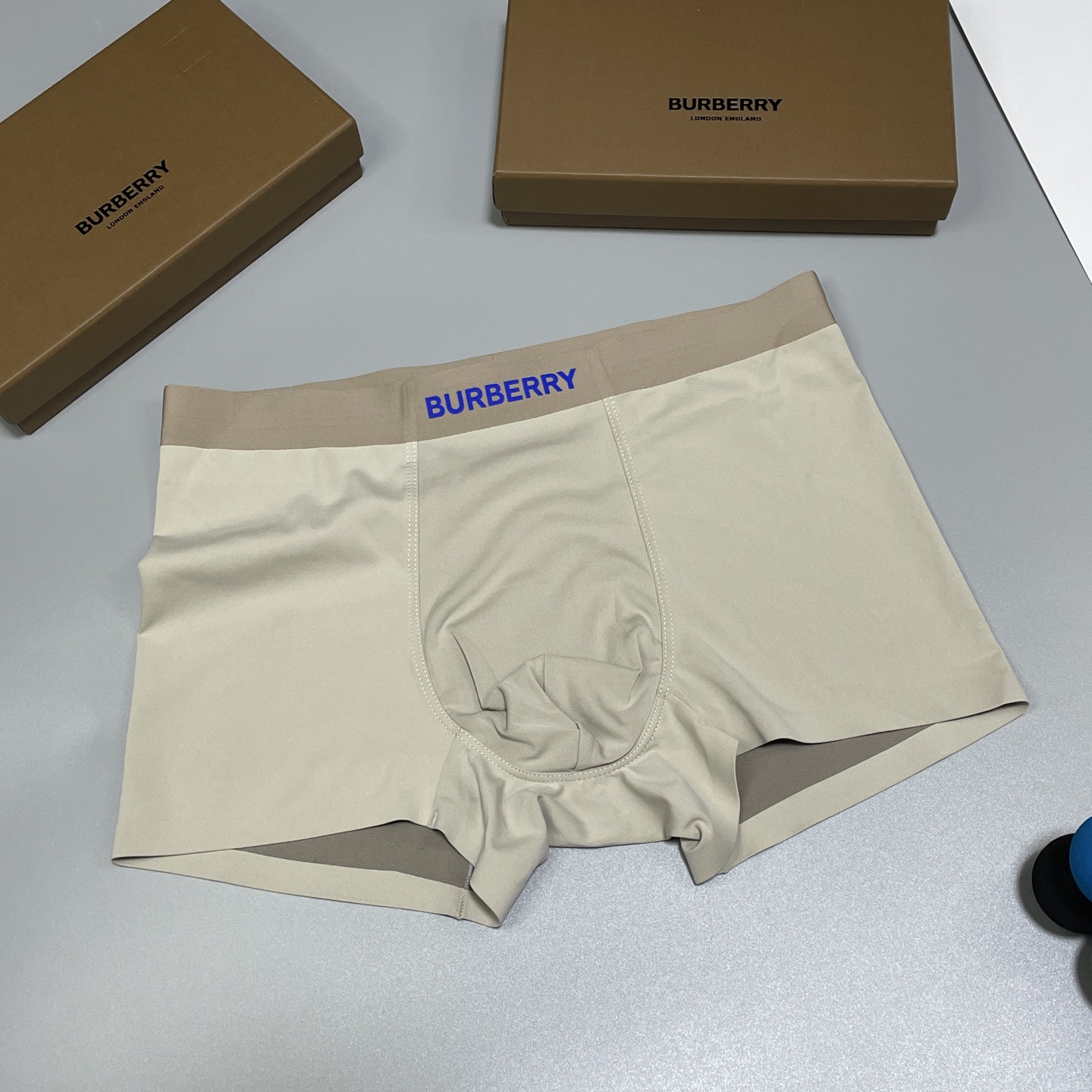 🔥🔥🔥专柜新品！巴宝莉时尚男士内裤！ 外贸公司合作订单，经典立体硅胶lougo印标，轻薄透设计，采用进口