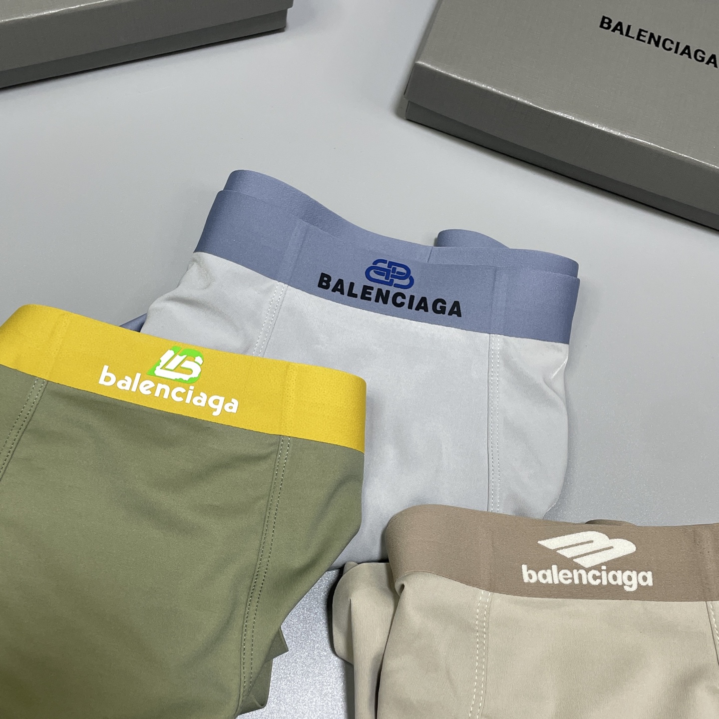 🔥🔥🔥专柜新品！巴黎世家时尚男士内裤！ 外贸公司合作订单，经典立体硅胶lougo印标，轻薄透设计，采用进