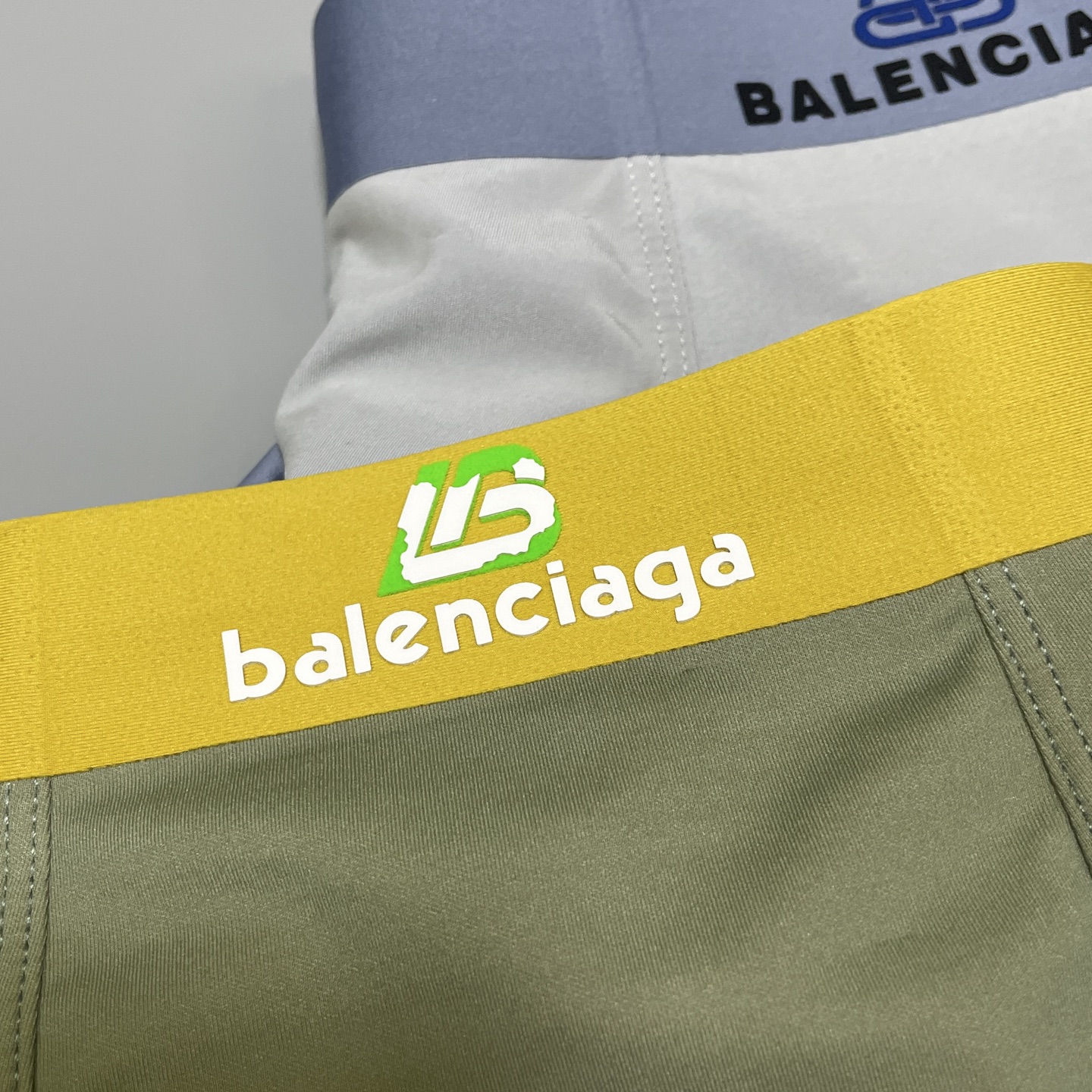 🔥🔥🔥专柜新品！巴黎世家时尚男士内裤！ 外贸公司合作订单，经典立体硅胶lougo印标，轻薄透设计，采用进