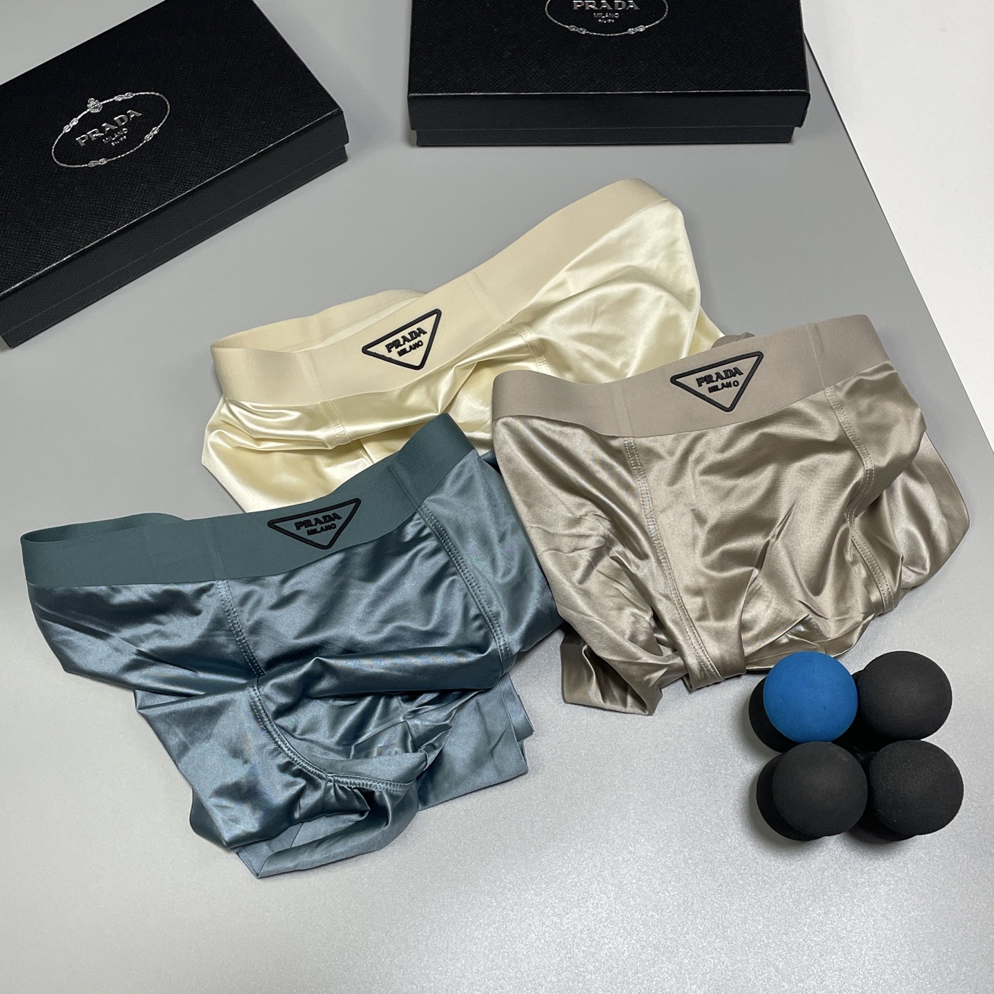 🔥🔥🔥新品！普拉达PRADA男士内裤！ 外贸公司合作订单，经典立体硅胶logo印标 轻薄透设计，采用进口