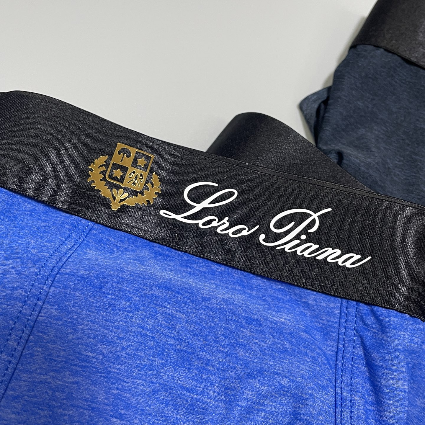 🔥🔥🔥 LP新品 经典立体烫金lougo轻薄透设计，采用进口轻薄冰丝 轻薄透气丝滑 无痕裁剪 穿着无束缚