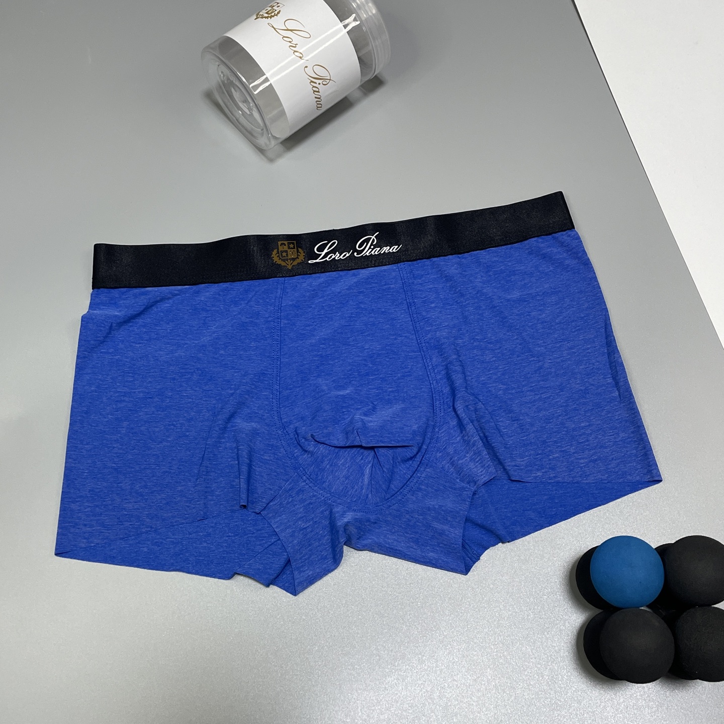 🔥🔥🔥 LP新品 经典立体烫金lougo轻薄透设计，采用进口轻薄冰丝 轻薄透气丝滑 无痕裁剪 穿着无束缚