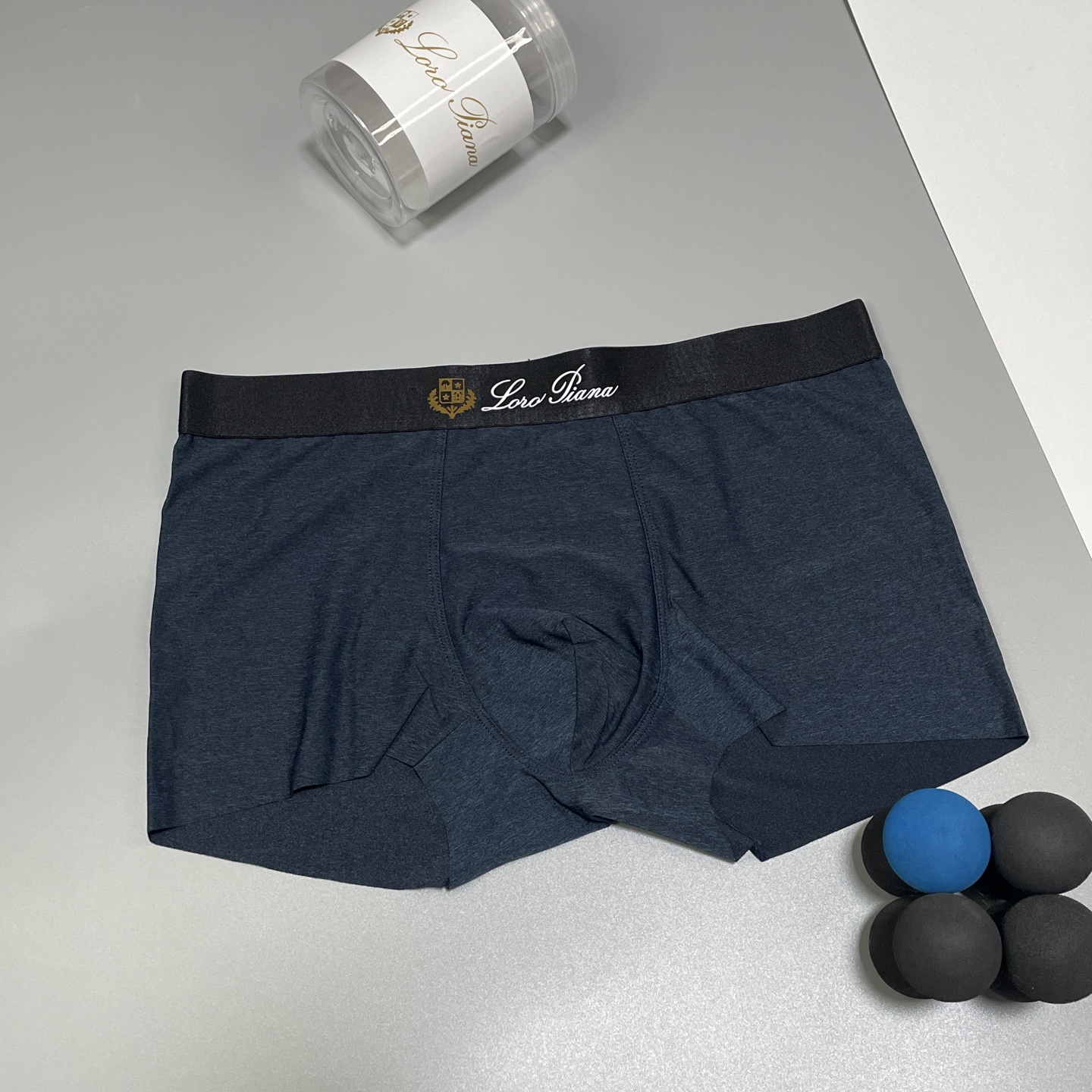 🔥🔥🔥 LP新品 经典立体烫金lougo轻薄透设计，采用进口轻薄冰丝 轻薄透气丝滑 无痕裁剪 穿着无束缚