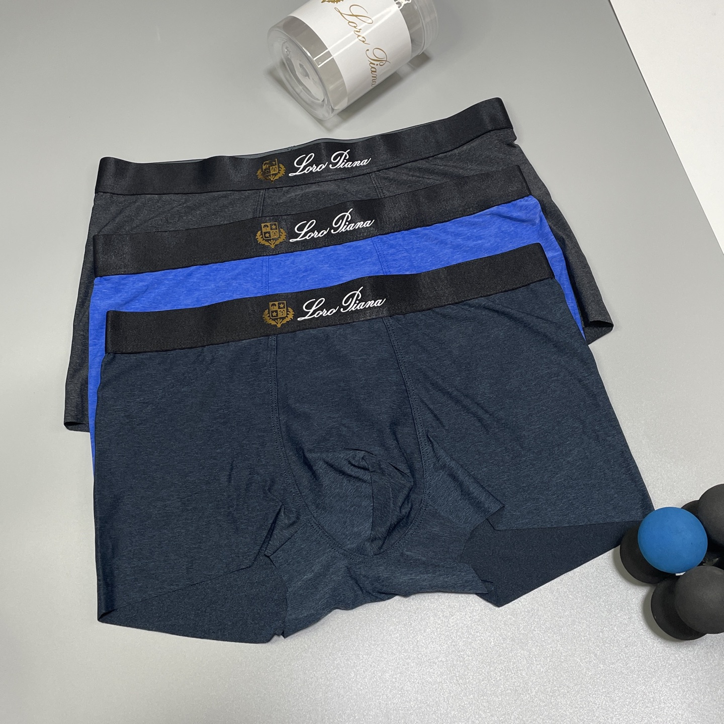 🔥🔥🔥 LP新品 经典立体烫金lougo轻薄透设计，采用进口轻薄冰丝 轻薄透气丝滑 无痕裁剪 穿着无束缚