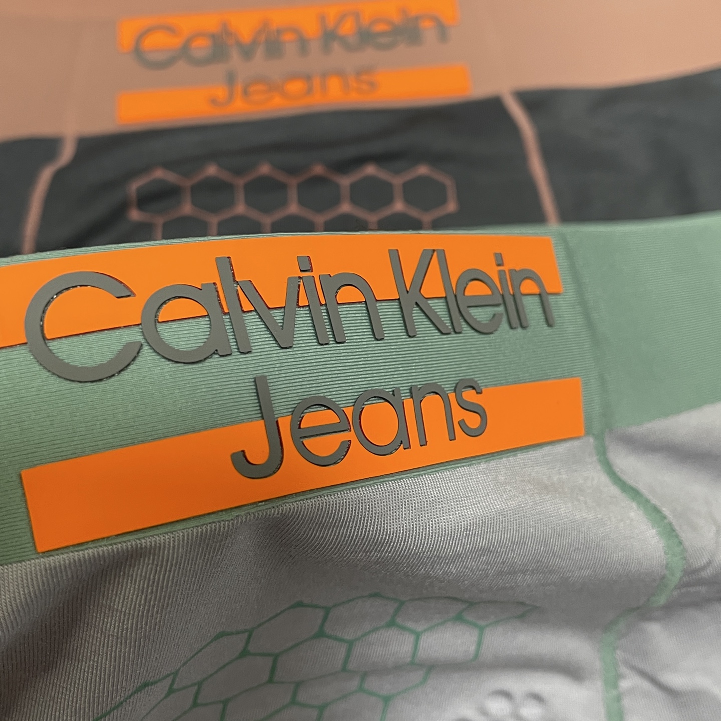 🔥🔥🔥新款 CK 莫代尔面料爆款到货、专柜立体硅胶Logo订织面料和颜色绝对的原单品质，按摩裆无缝切割工