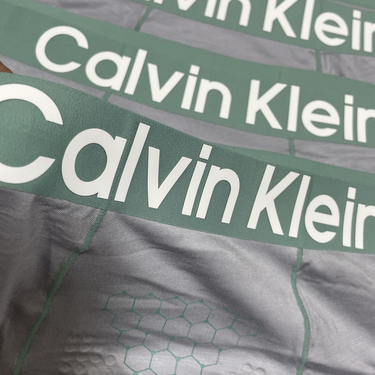🔥🔥🔥新款 CK莫代尔面料爆款到货、专柜立体硅胶Logo订织面料和颜色绝对的原单品质，按摩裆无缝切割工艺