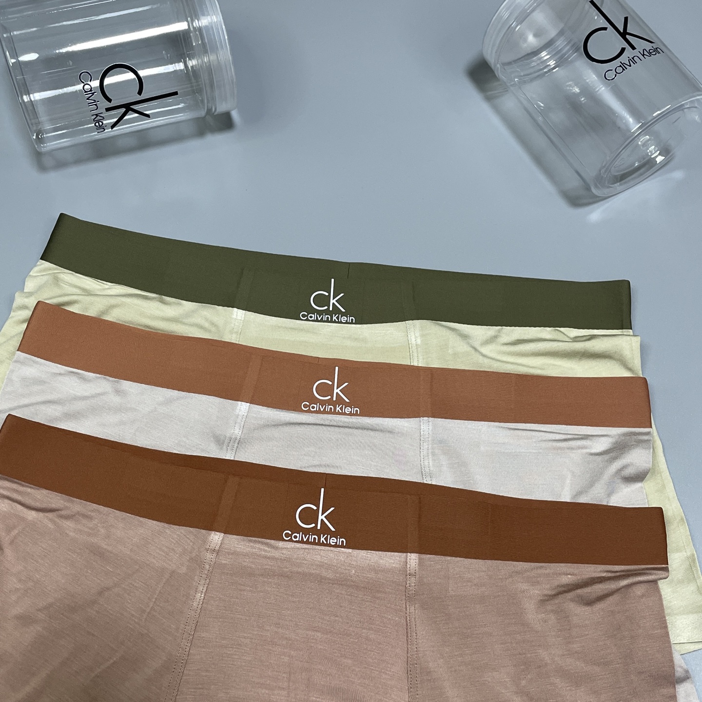 🔥🔥🔥新款🌈✨💦🎉🎊CK系列平角内裤~一盒三条 进口莫代尔无痕工艺，外贸正品订单，贴身之物不能迁就，内裤