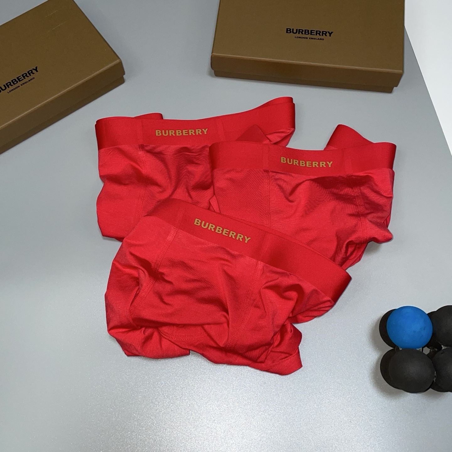 🔥🔥🔥红红火火自备送礼佳品！巴宝莉经典时尚男士内裤！外贸国外订单，立体硅胶lougo 原单品质，无缝切割